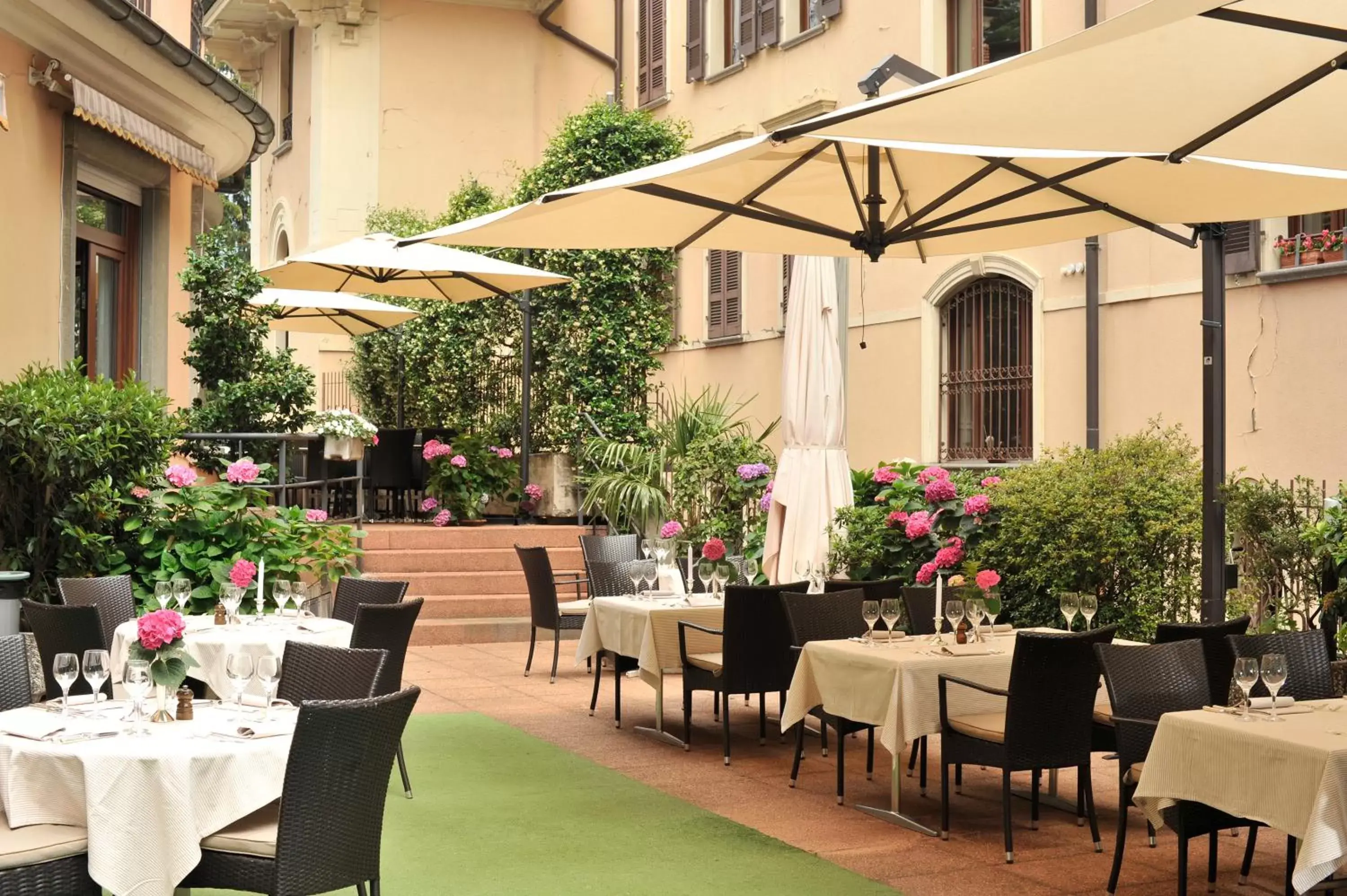 Balcony/Terrace, Restaurant/Places to Eat in Hotel Federale