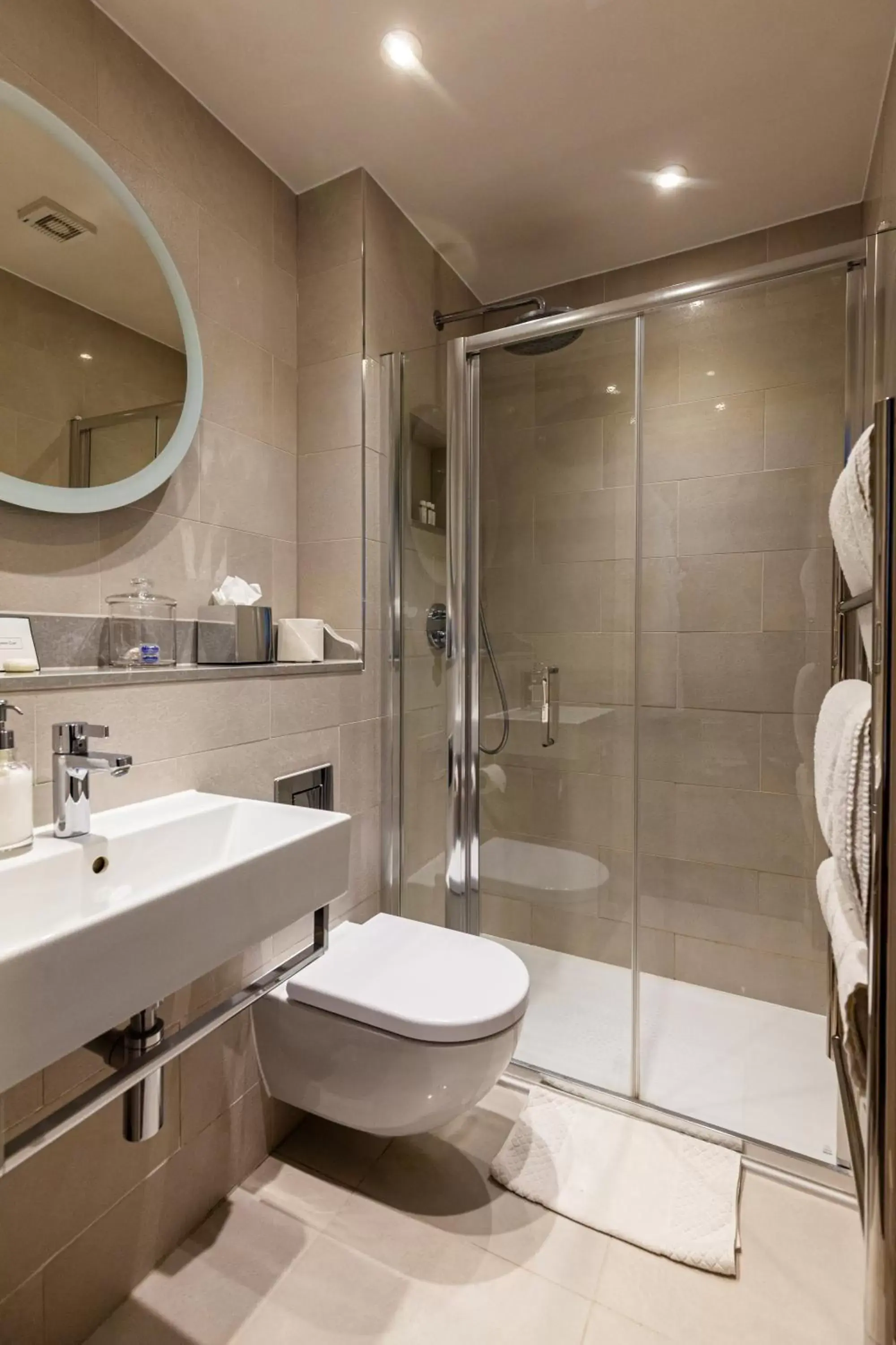 Double Room in Harbour Hotel & Spa Brighton Double Room in Harbour Hotel & Spa Brighton