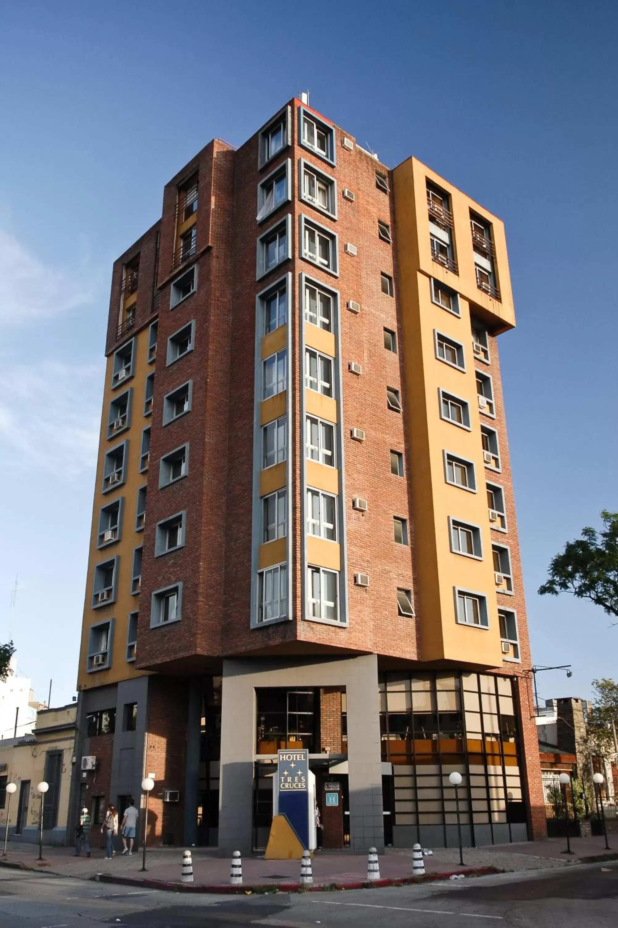 Facade/entrance, Property Building in Hotel Tres Cruces