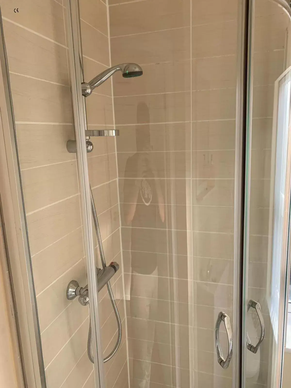 Double Room with Private Bathroom in Smeaton serviced Accommodation Double Room with Private Bathroom in Smeaton serviced Accommodation