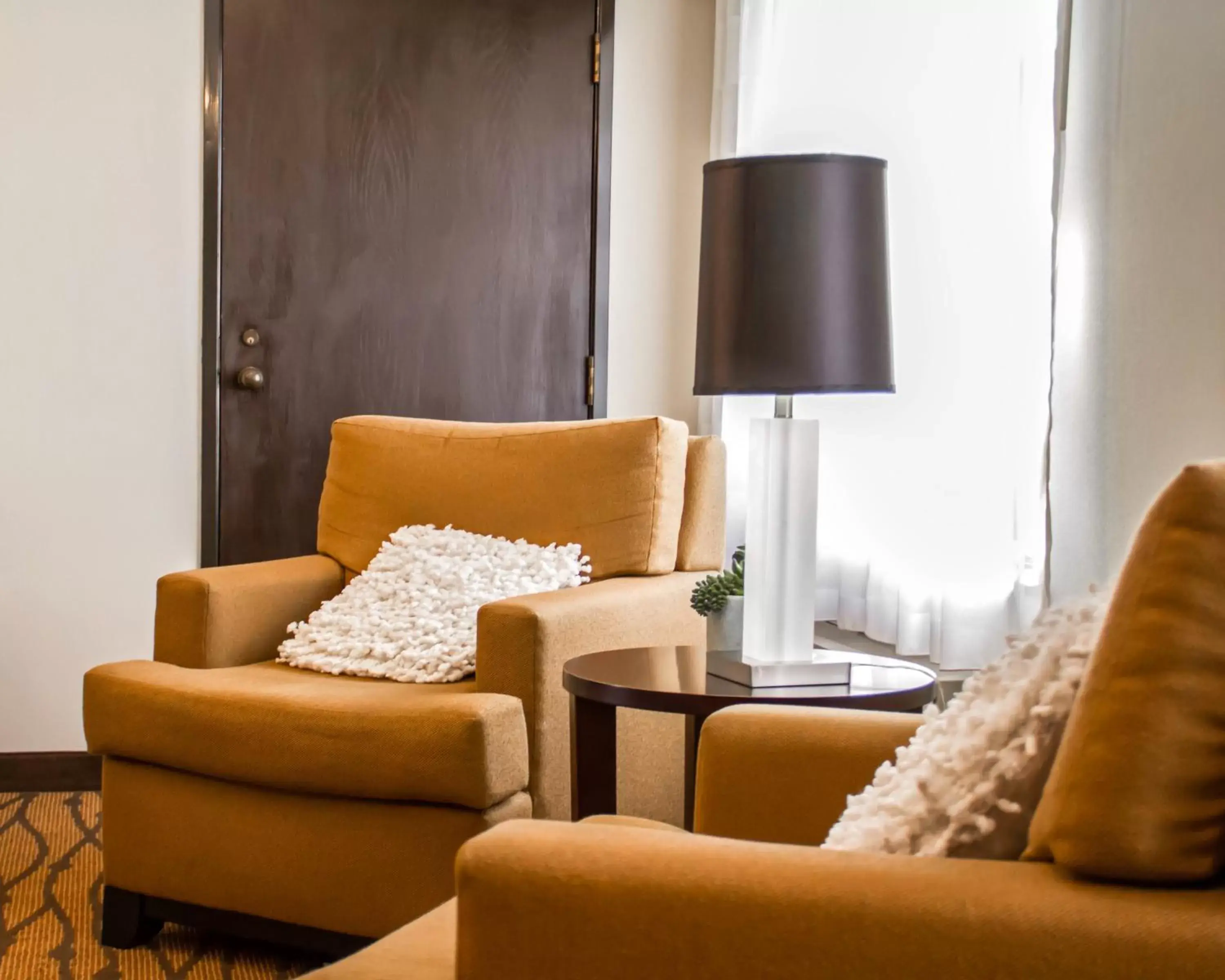 Lobby or reception, Seating Area in Sleep Inn & Suites Columbus