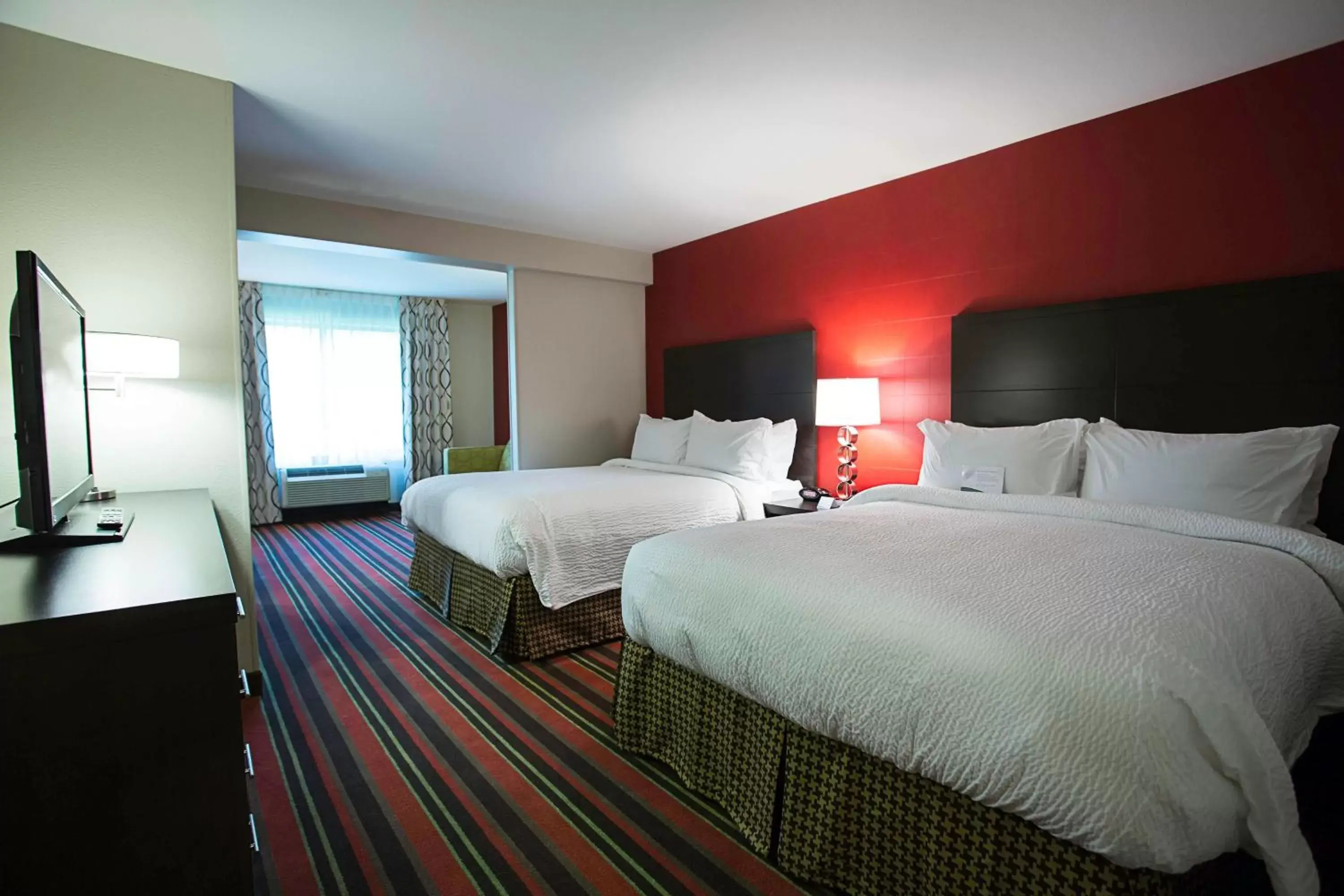 Photo of the whole room, Bed in Fairfield Inn & Suites by Marriott Moscow