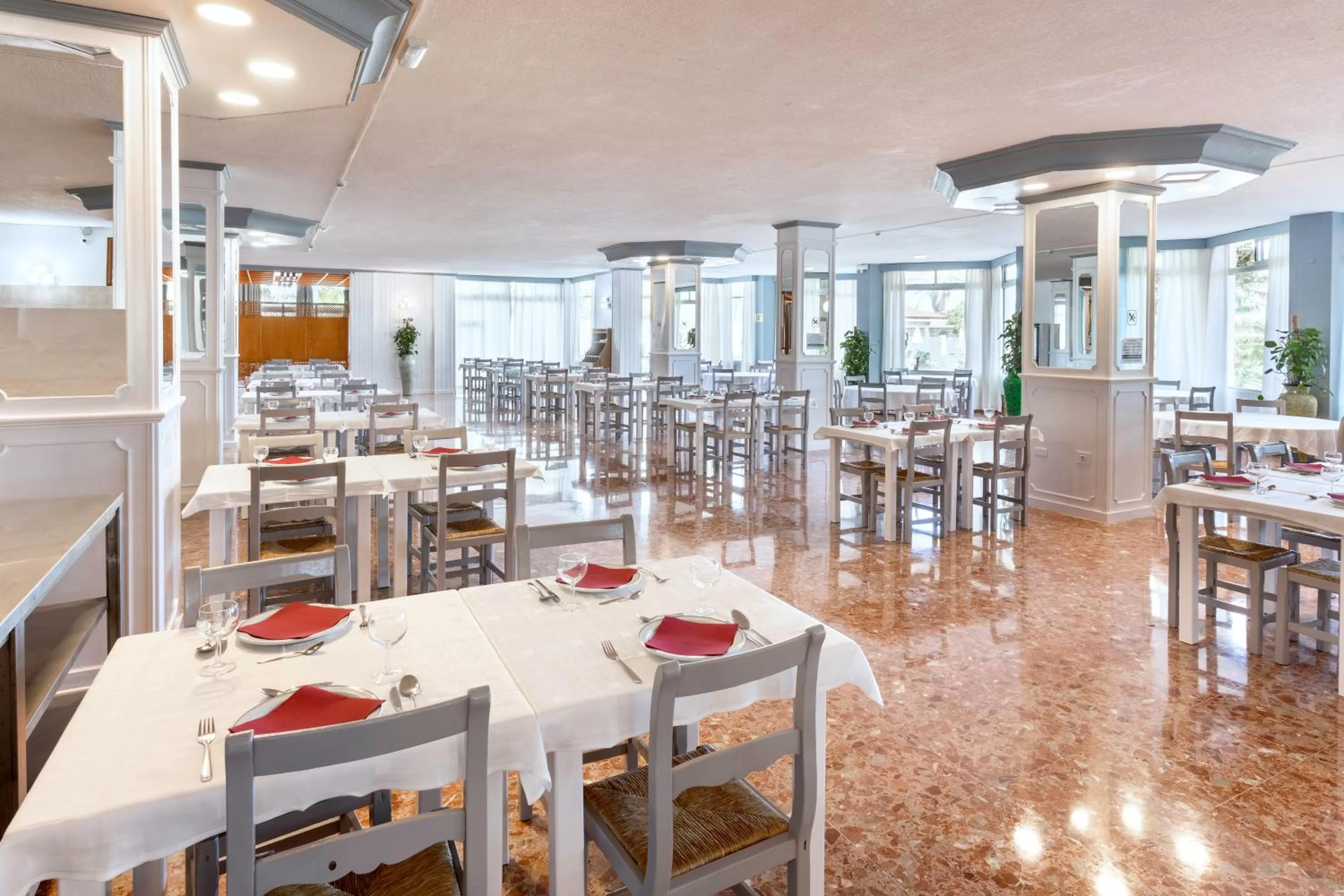 Restaurant/places to eat in Hotel Panoramica Garden