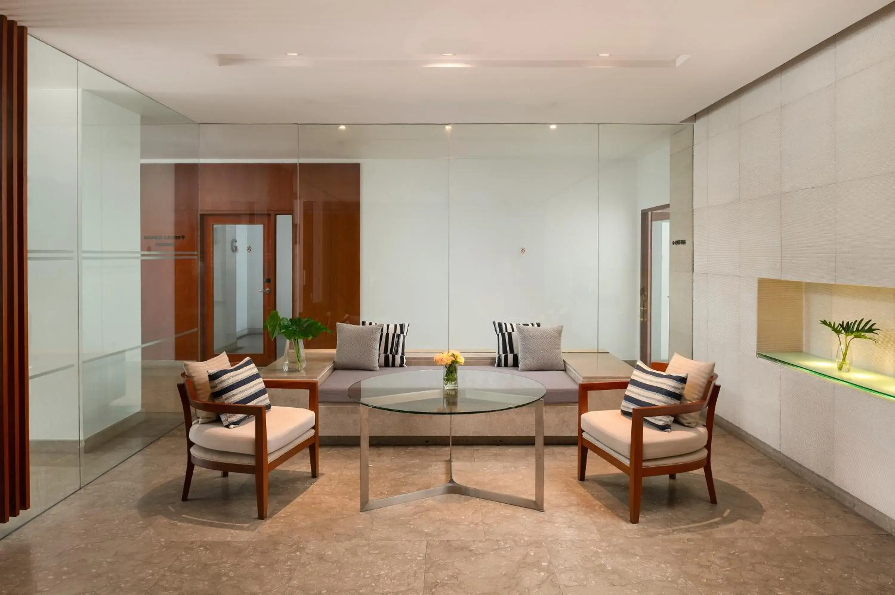 Lobby or reception, Seating Area in Woodlands Suites Serviced Residences - SHA Extra Plus