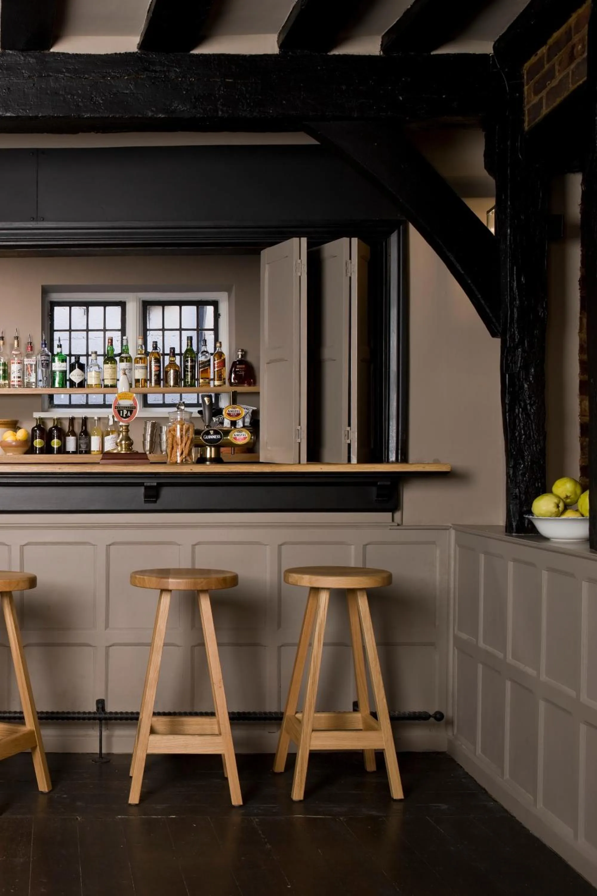 Lounge or bar in The Crown