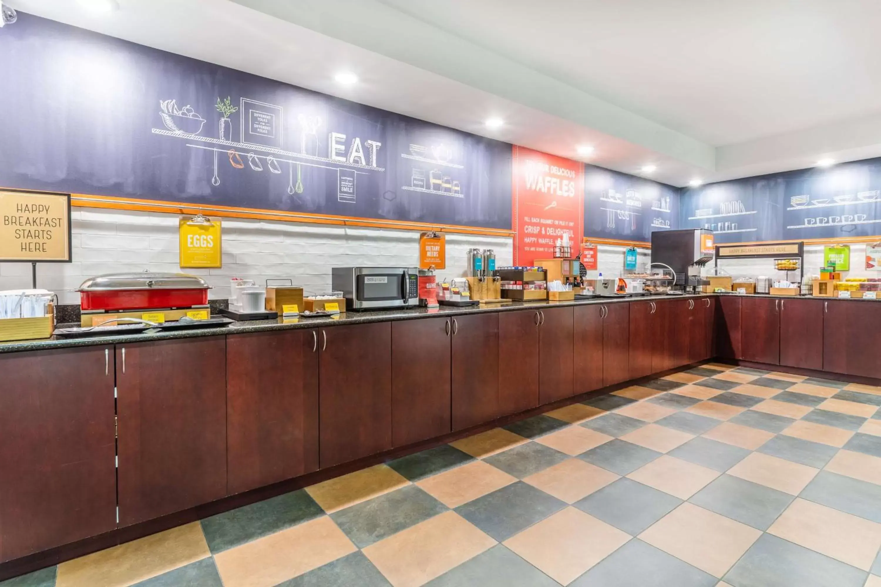 Breakfast, Restaurant/Places to Eat in Hampton Inn Eau Claire