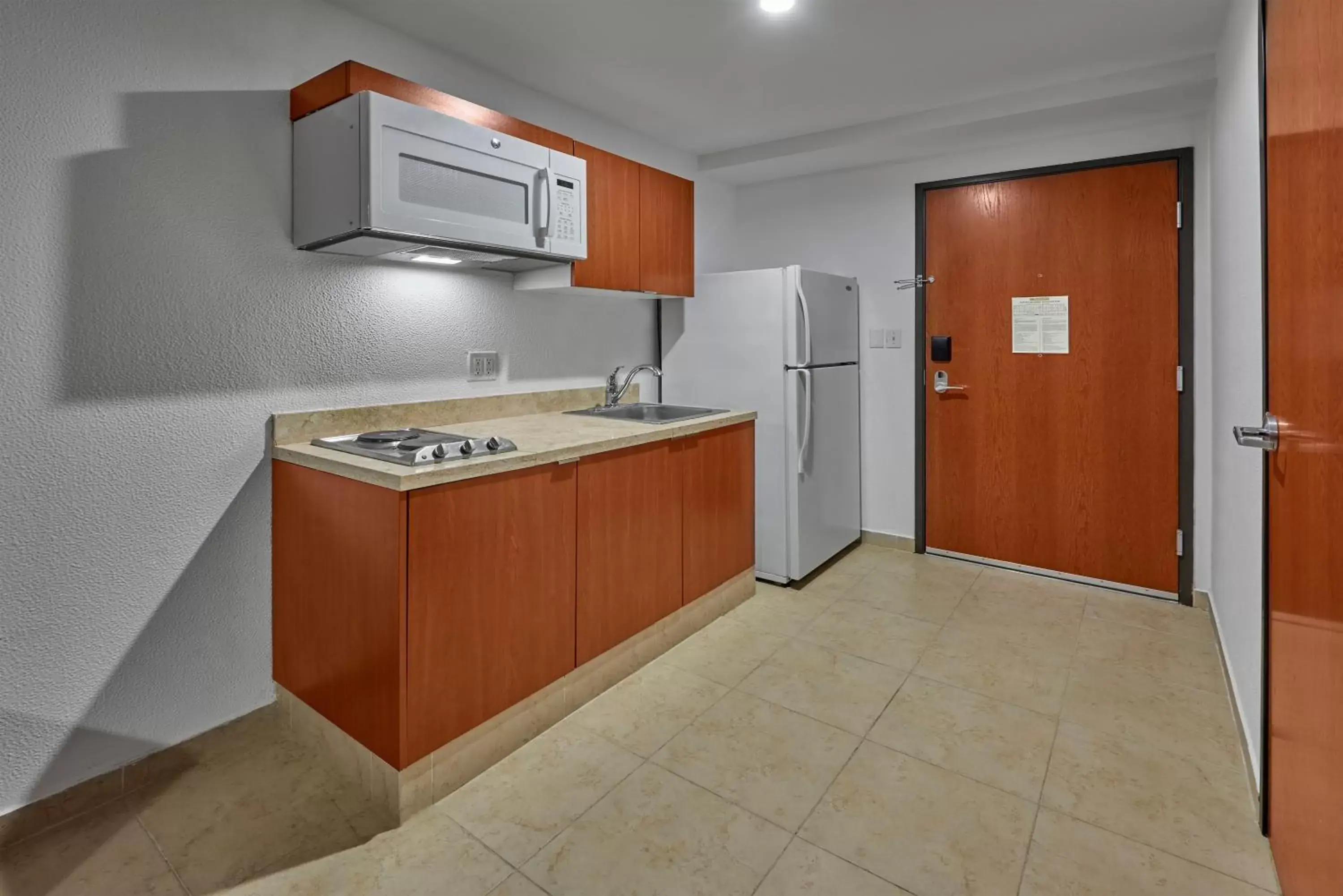 Kitchen or kitchenette, Kitchen/Kitchenette in Extended Suites Monterrey Aeropuerto