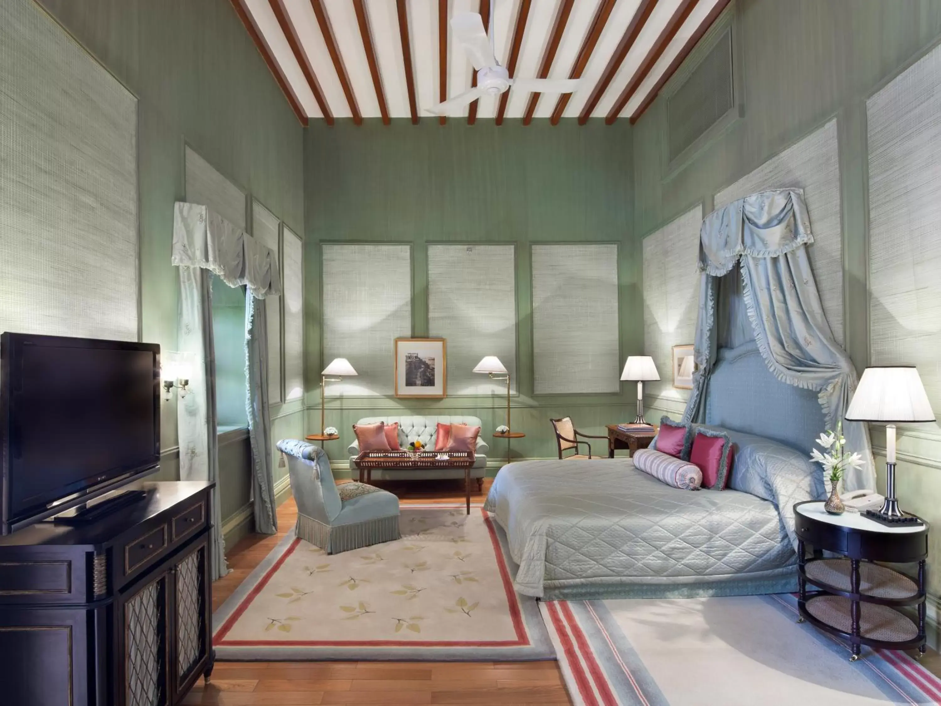 Palace Twin Room with Garden View in Taj Falaknuma Palace Palace Twin Room with Garden View in Taj Falaknuma Palace