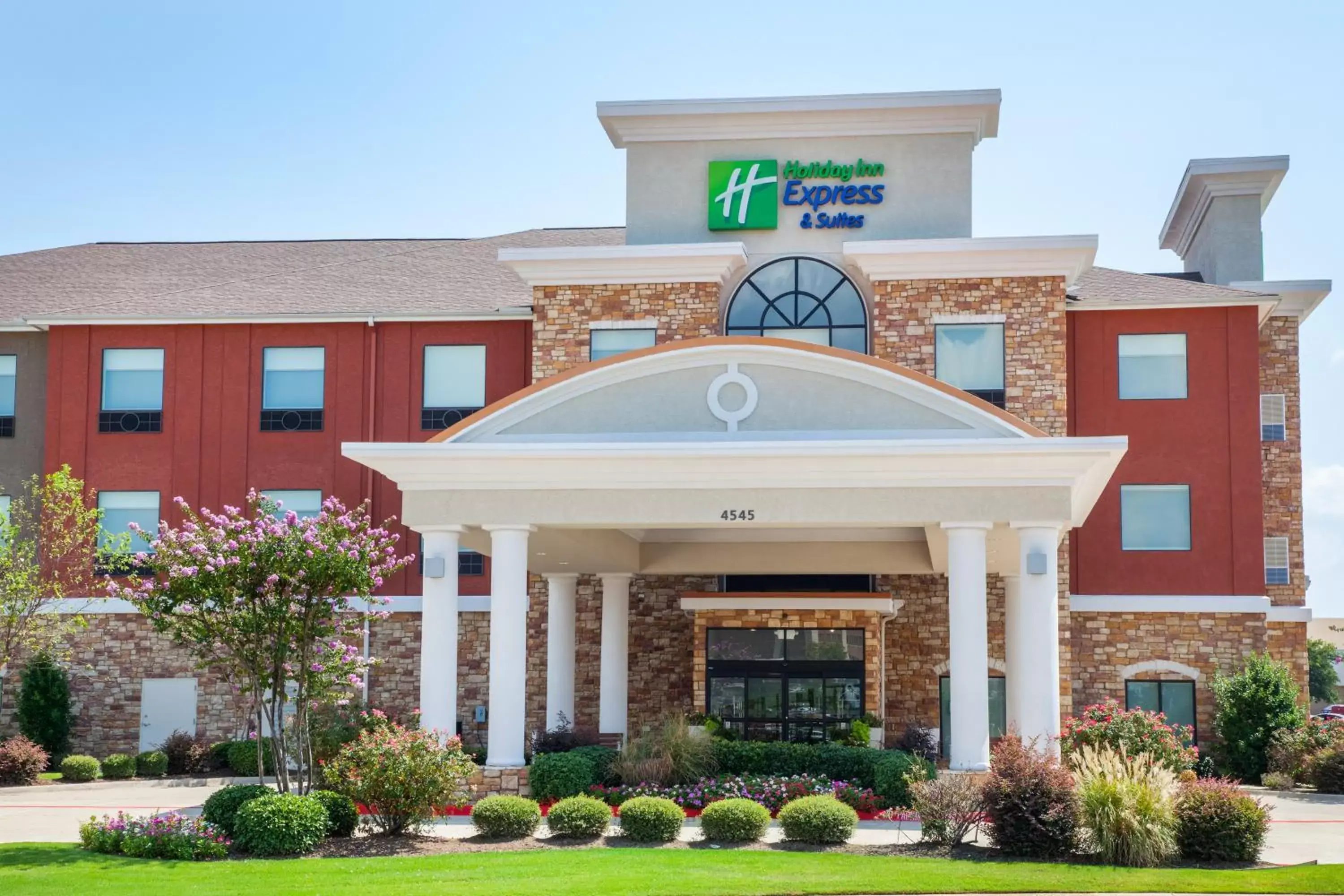 Property building in Holiday Inn Express & Suites Texarkana by IHG Property building in Holiday Inn Express & Suites Texarkana by IHG