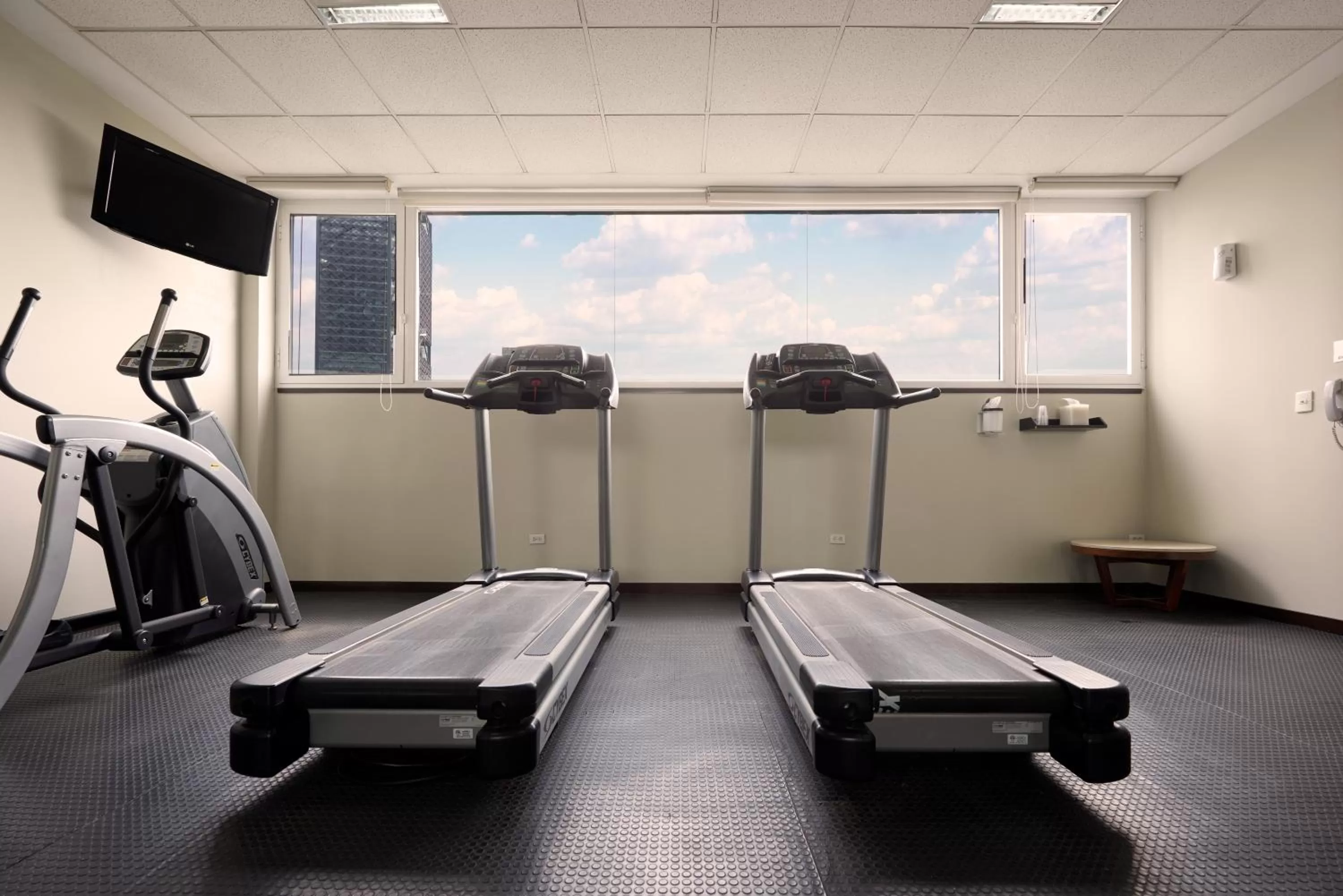 Fitness centre/facilities in Wyndham Garden Mexico City - Polanco