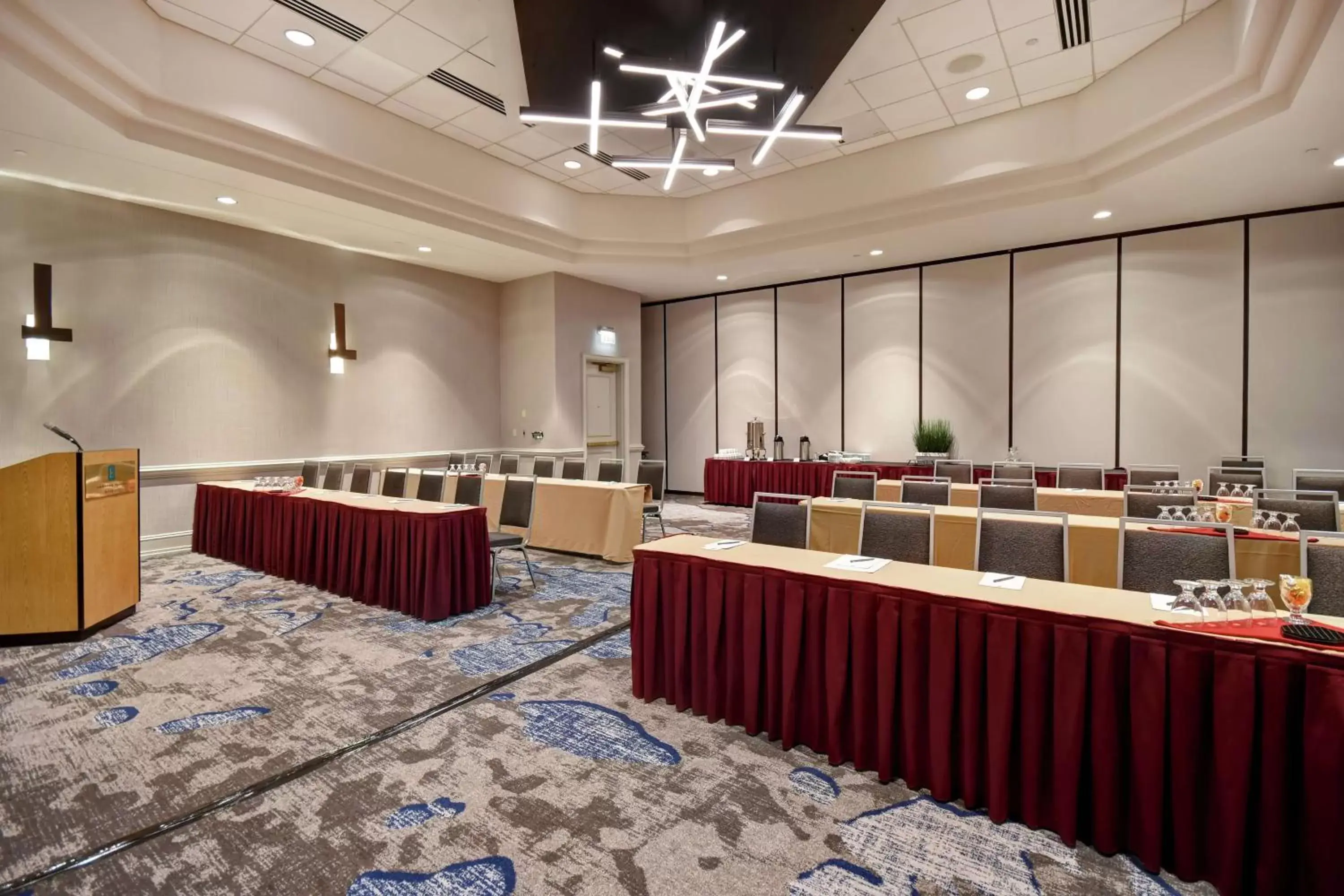 Meeting/conference room in Embassy Suites Charleston