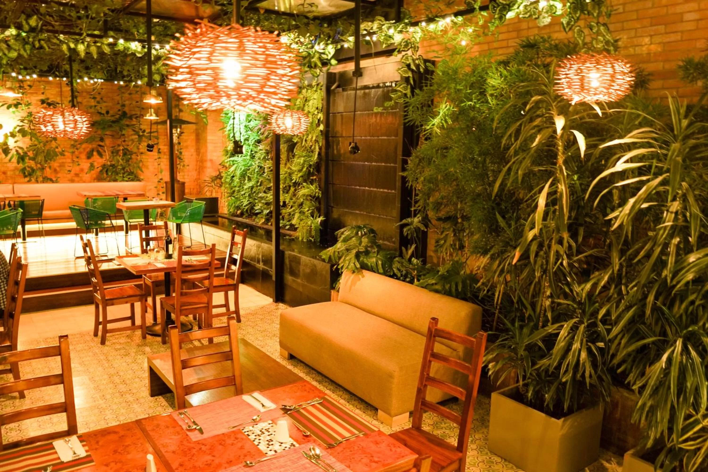 Restaurant/places to eat in Hotel Factory Green Bogotá Occidente Calle 80