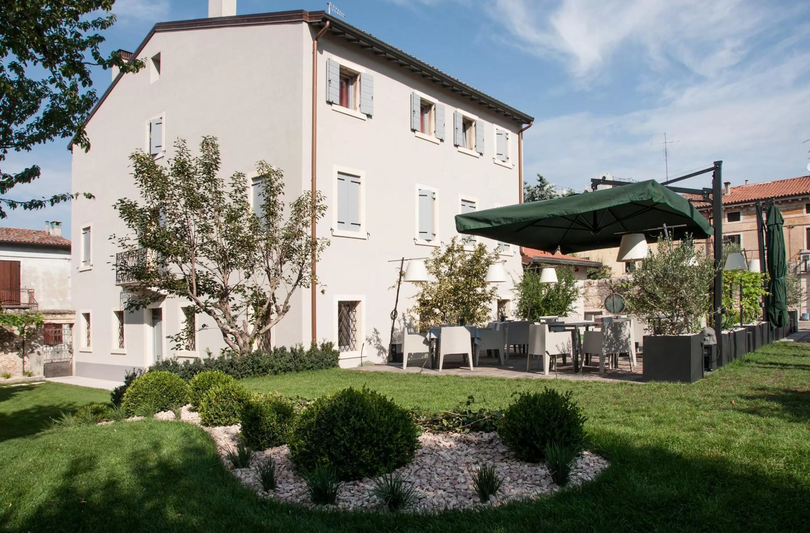 Garden view, Property Building in Damaranto Residenza e Cucina