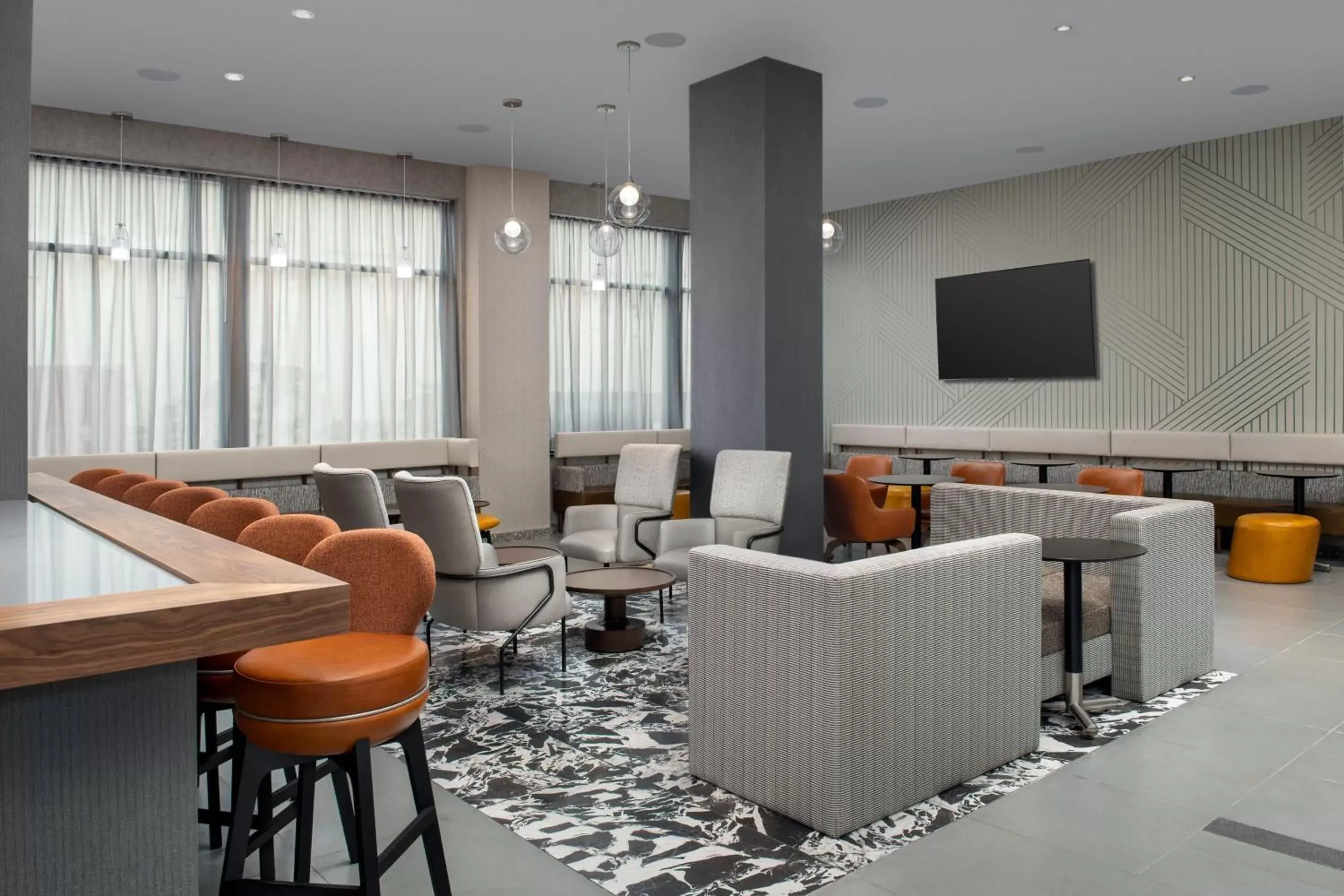 Lobby or reception, Lounge/Bar in SpringHill Suites by Marriott New York Queens