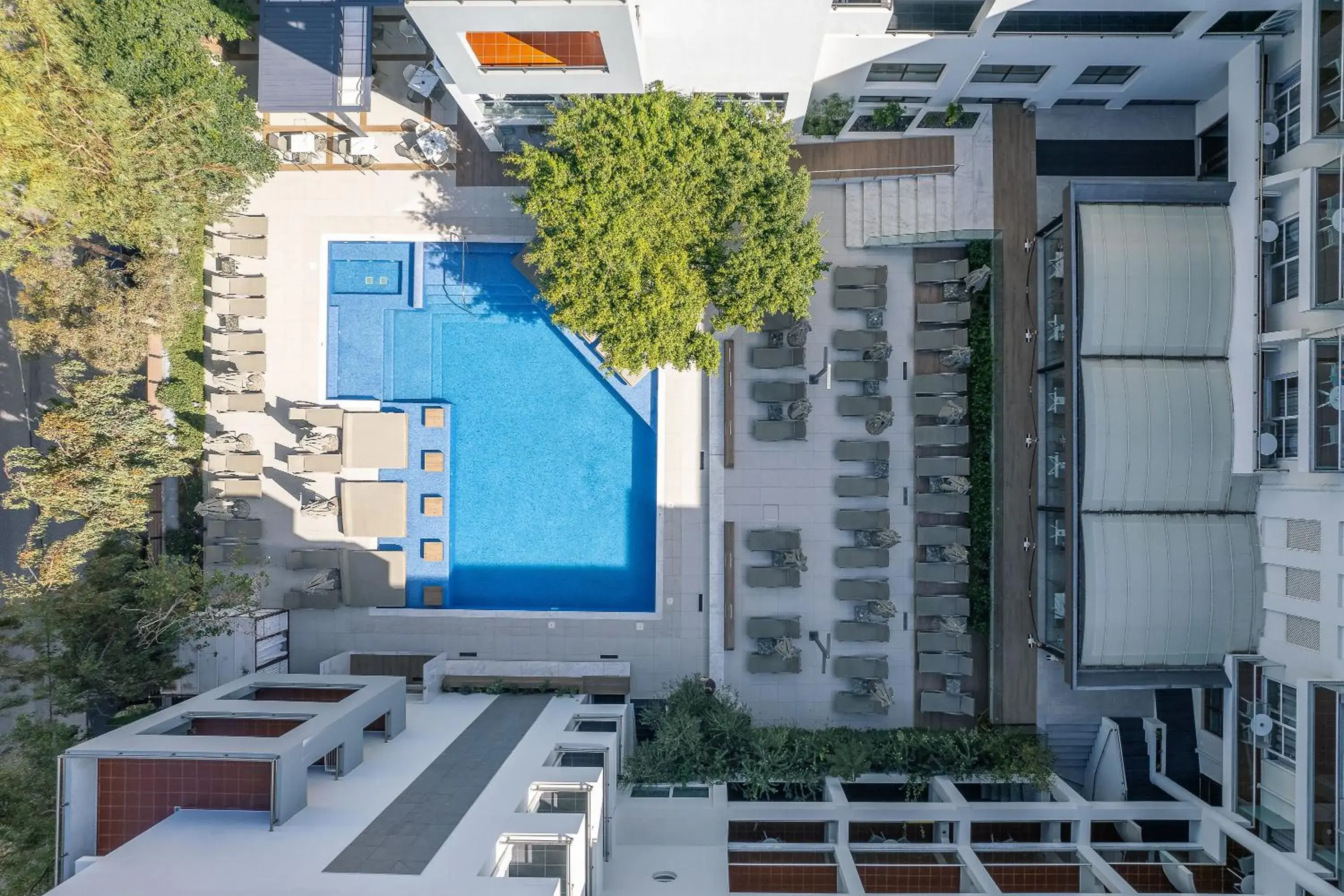 Swimming pool in Atrium Ambiance Hotel Swimming pool in Atrium Ambiance Hotel
