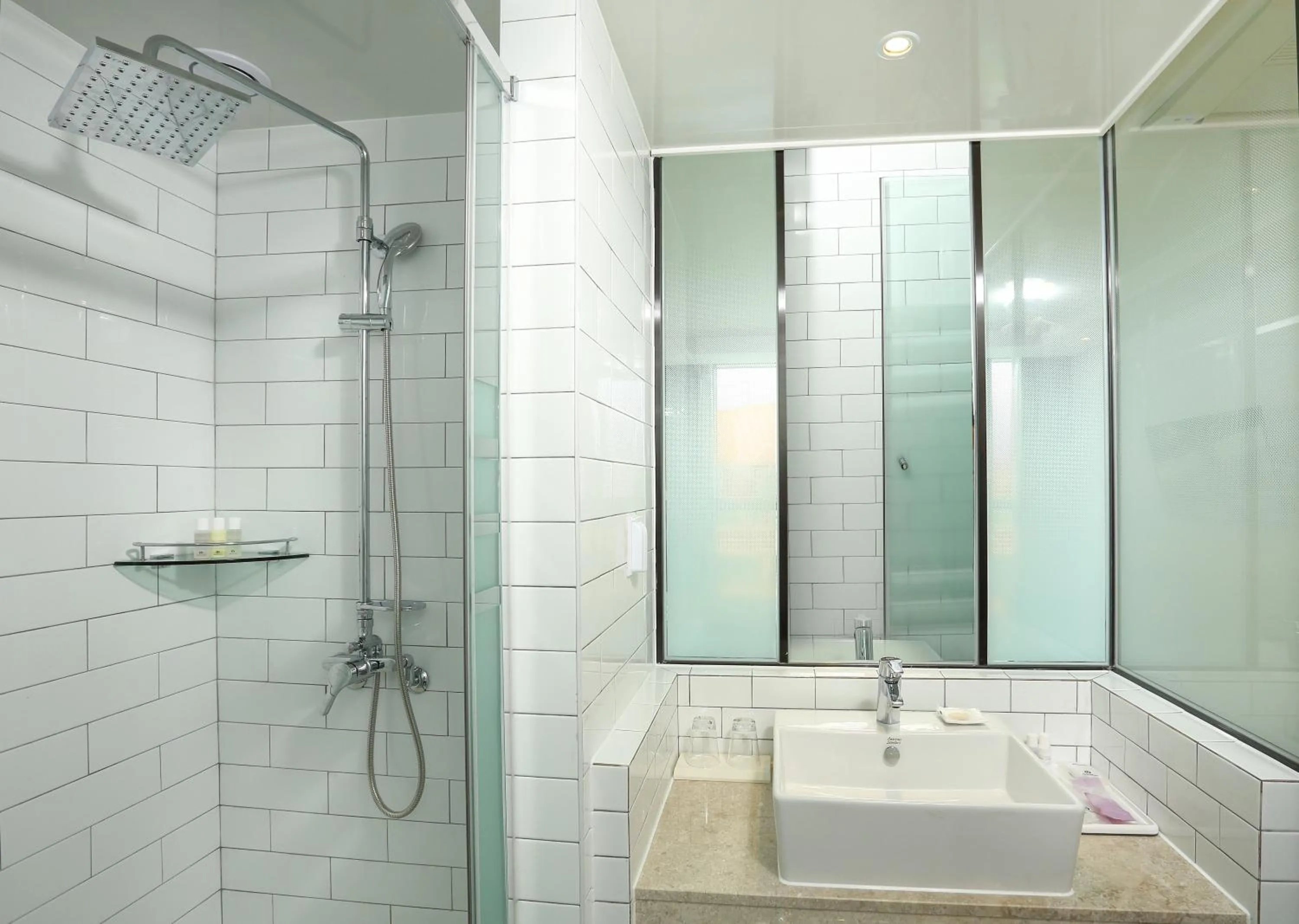 Toilet in Hotel The One