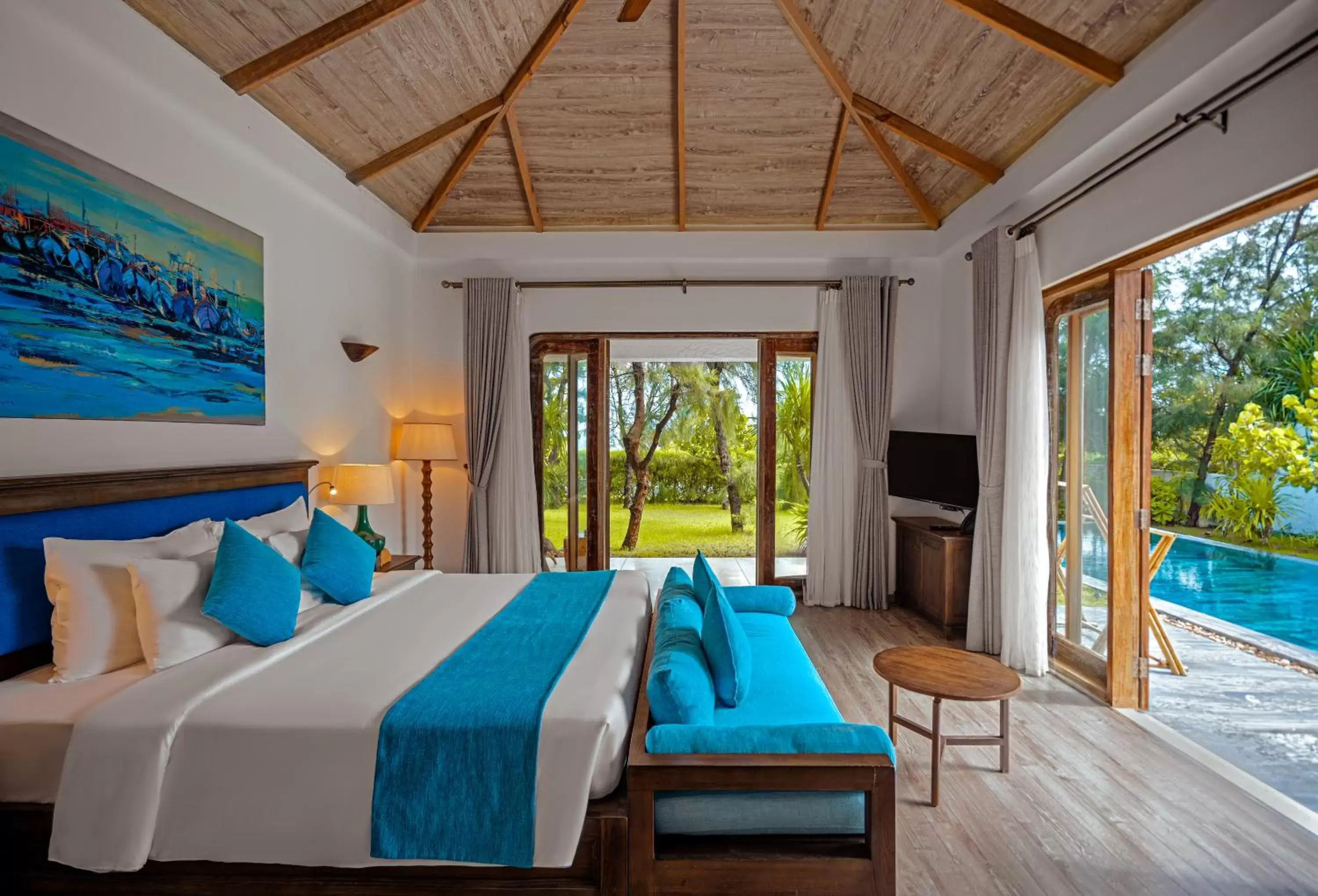 Bed in Stelia Beach Resort