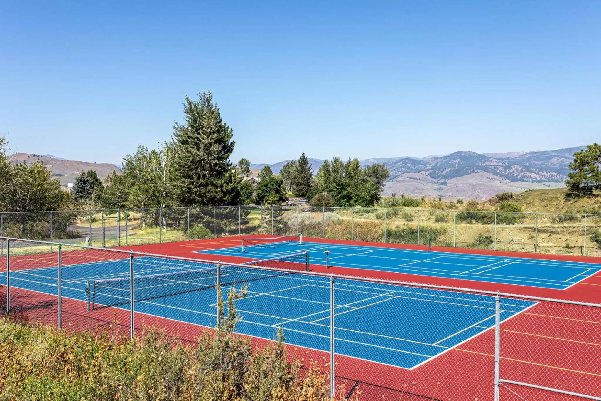 Tennis court, Tennis/Squash in Sun Mountain Lodge
