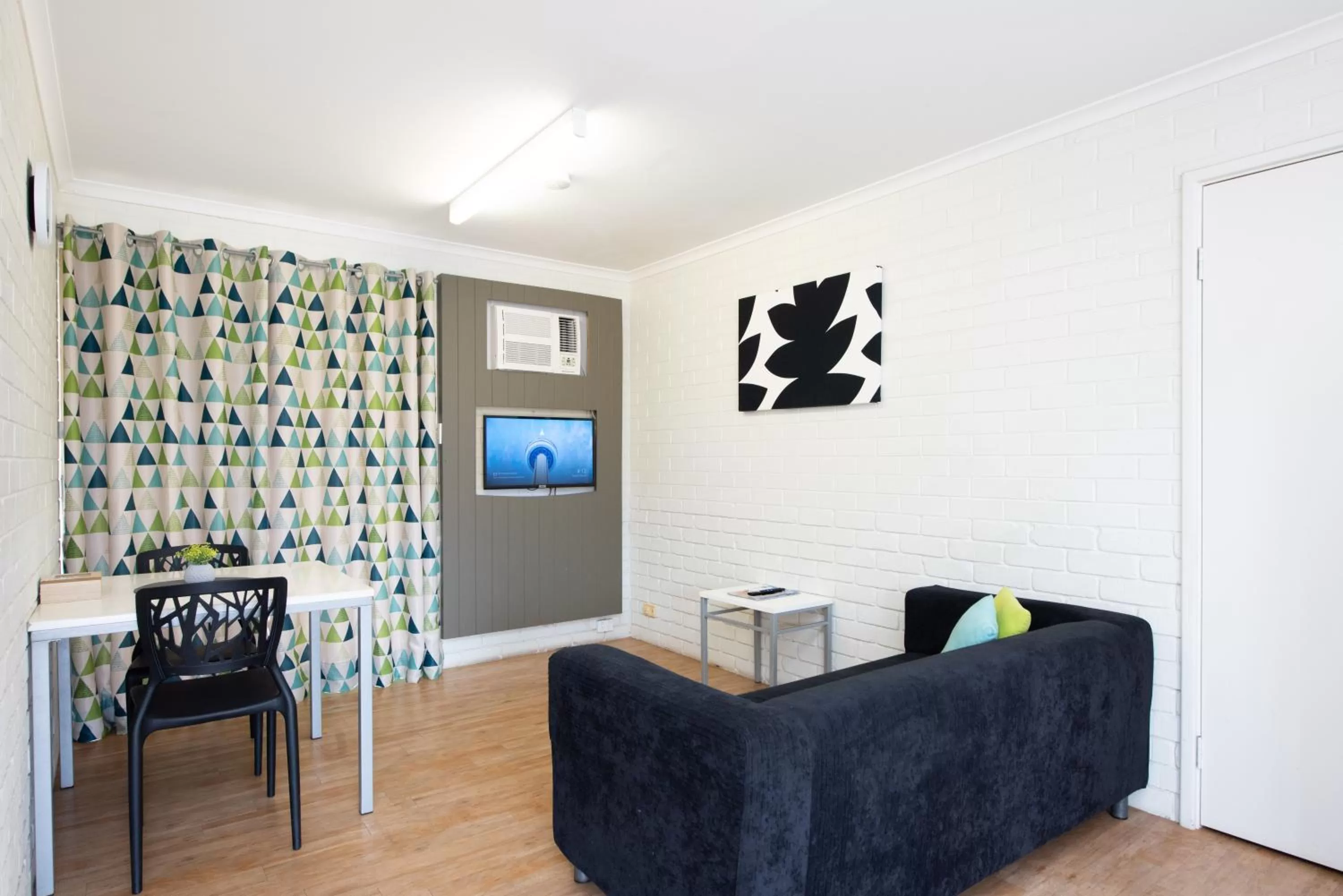 TV and multimedia in Geraldton's Ocean West Holiday Units & Short Stay Accommodation