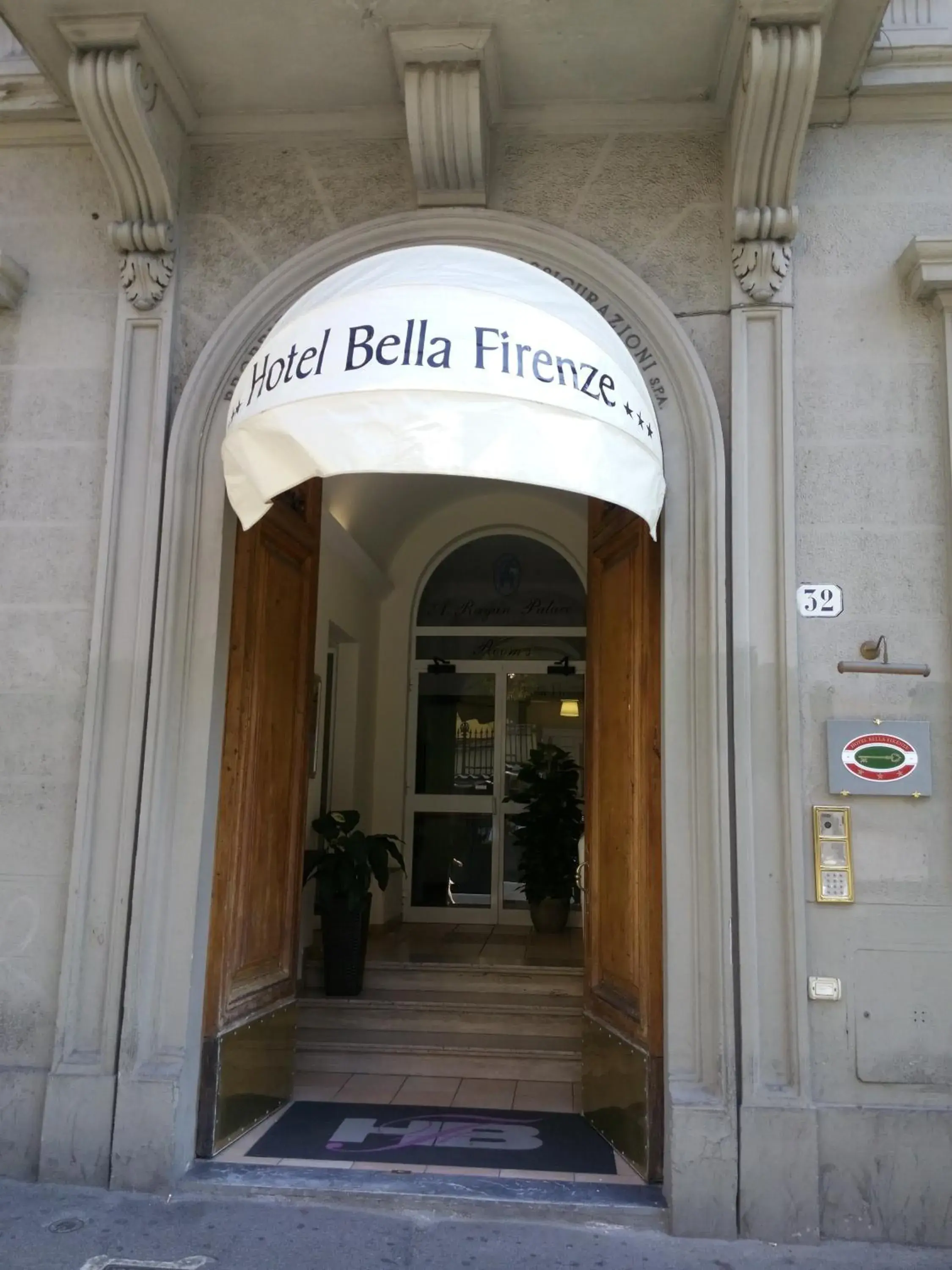 Facade/entrance in Hotel Bella Firenze
