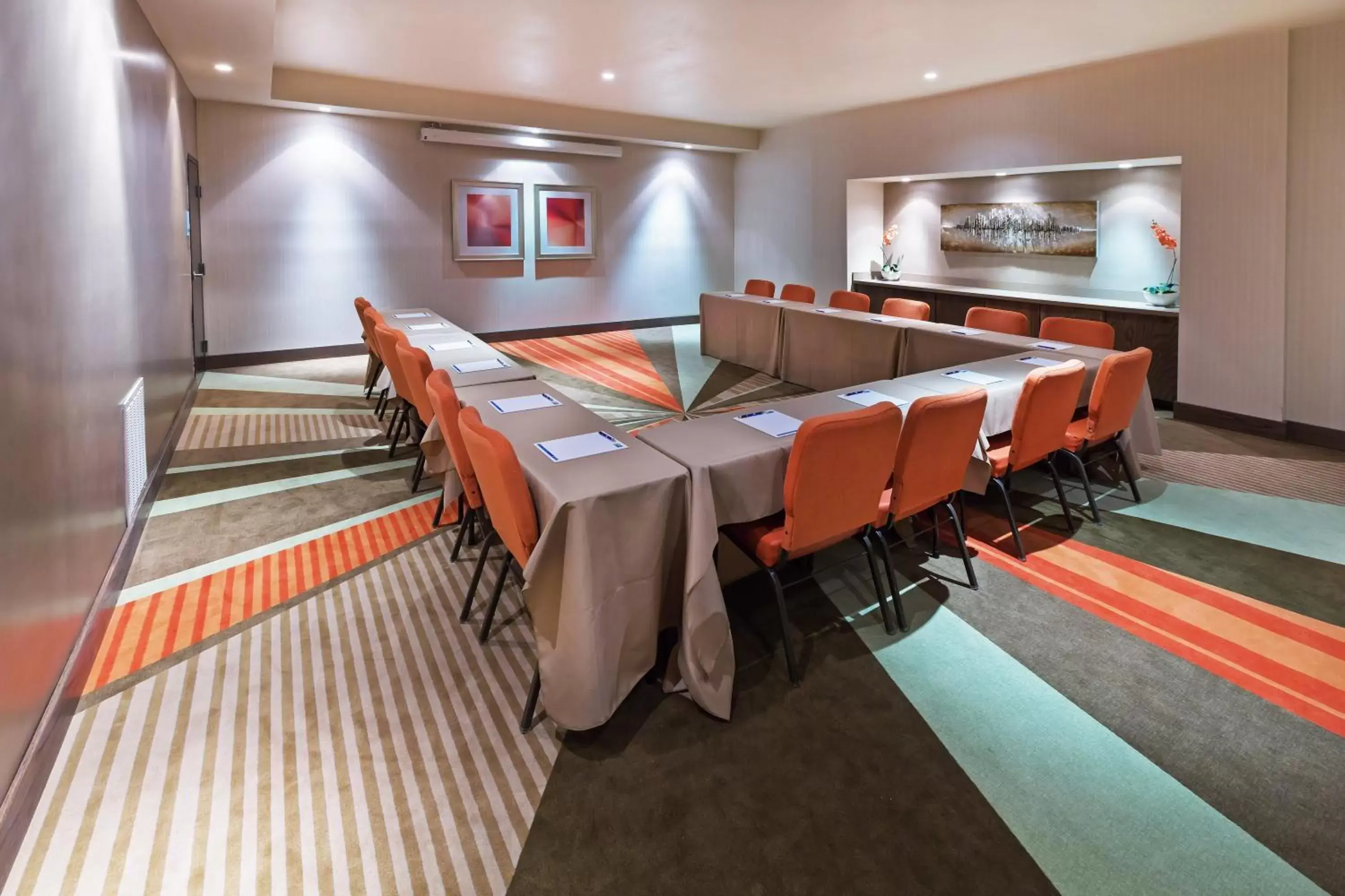 Meeting/conference room in Holiday Inn Express Frisco Legacy Park Area, an IHG Hotel