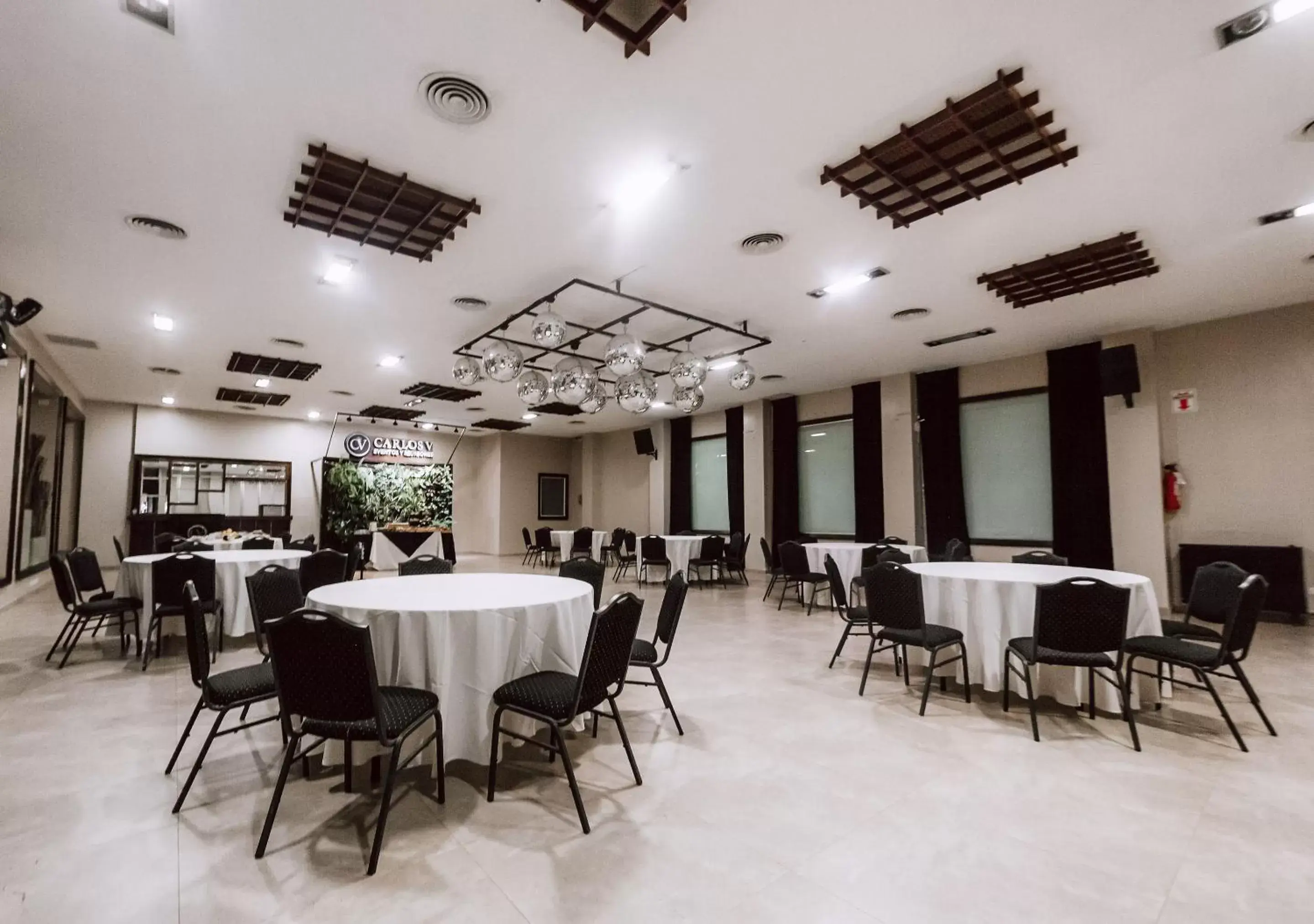 Meeting/conference room, Restaurant/Places to Eat in Hotel Carlos V