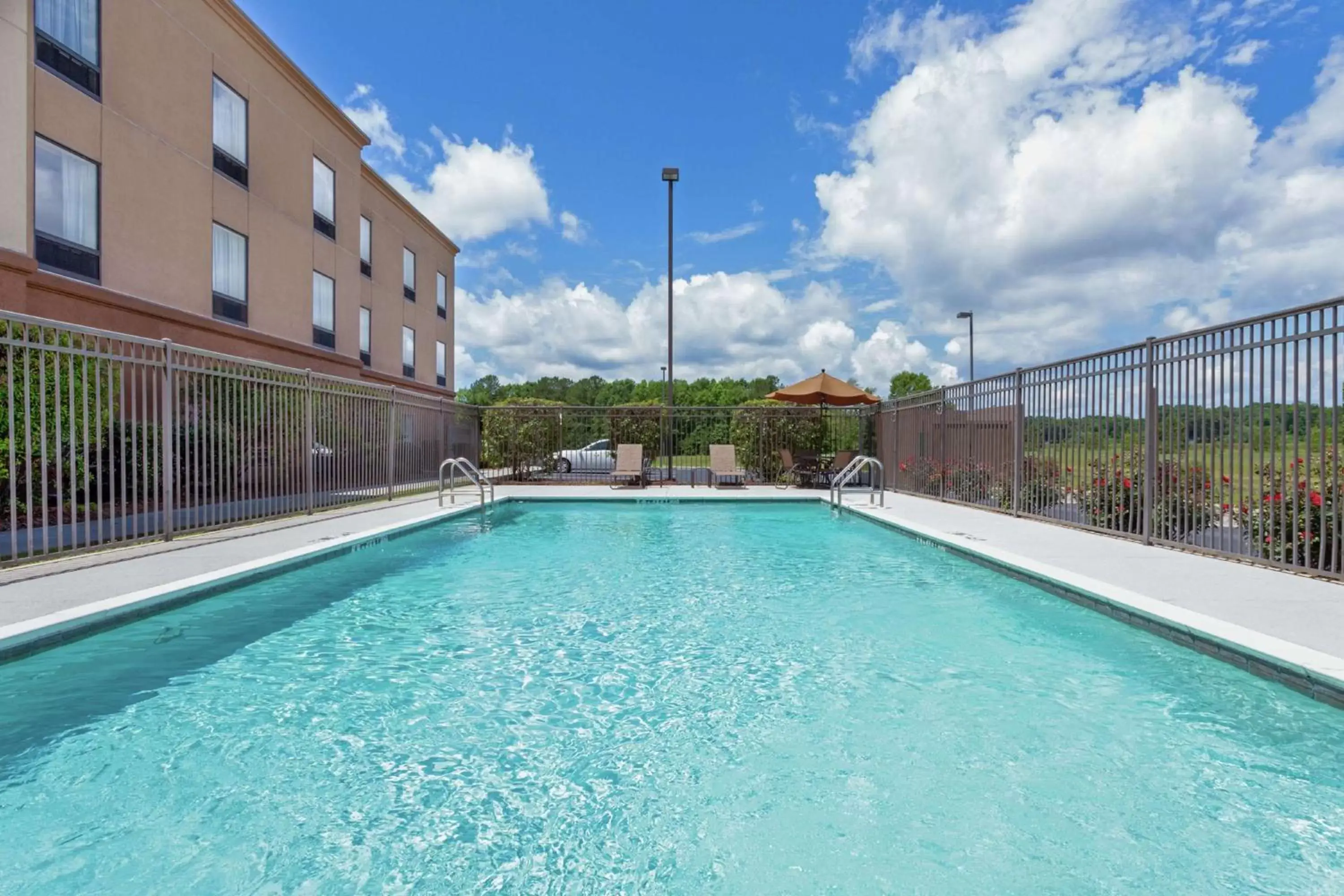 Pool view, Swimming Pool in Hampton Inn Ozark