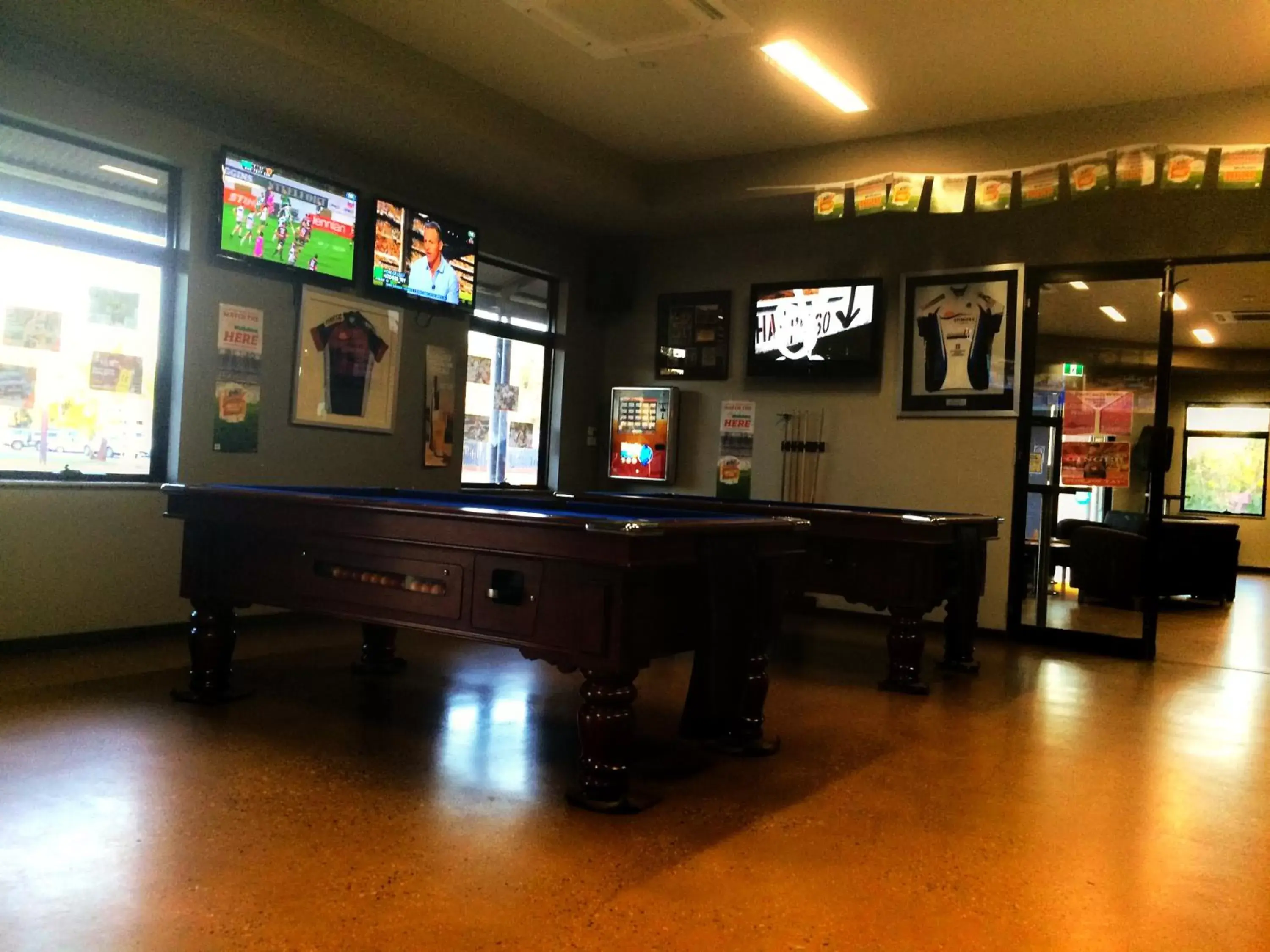 Lounge or bar, Billiards in Spinifex Hotel