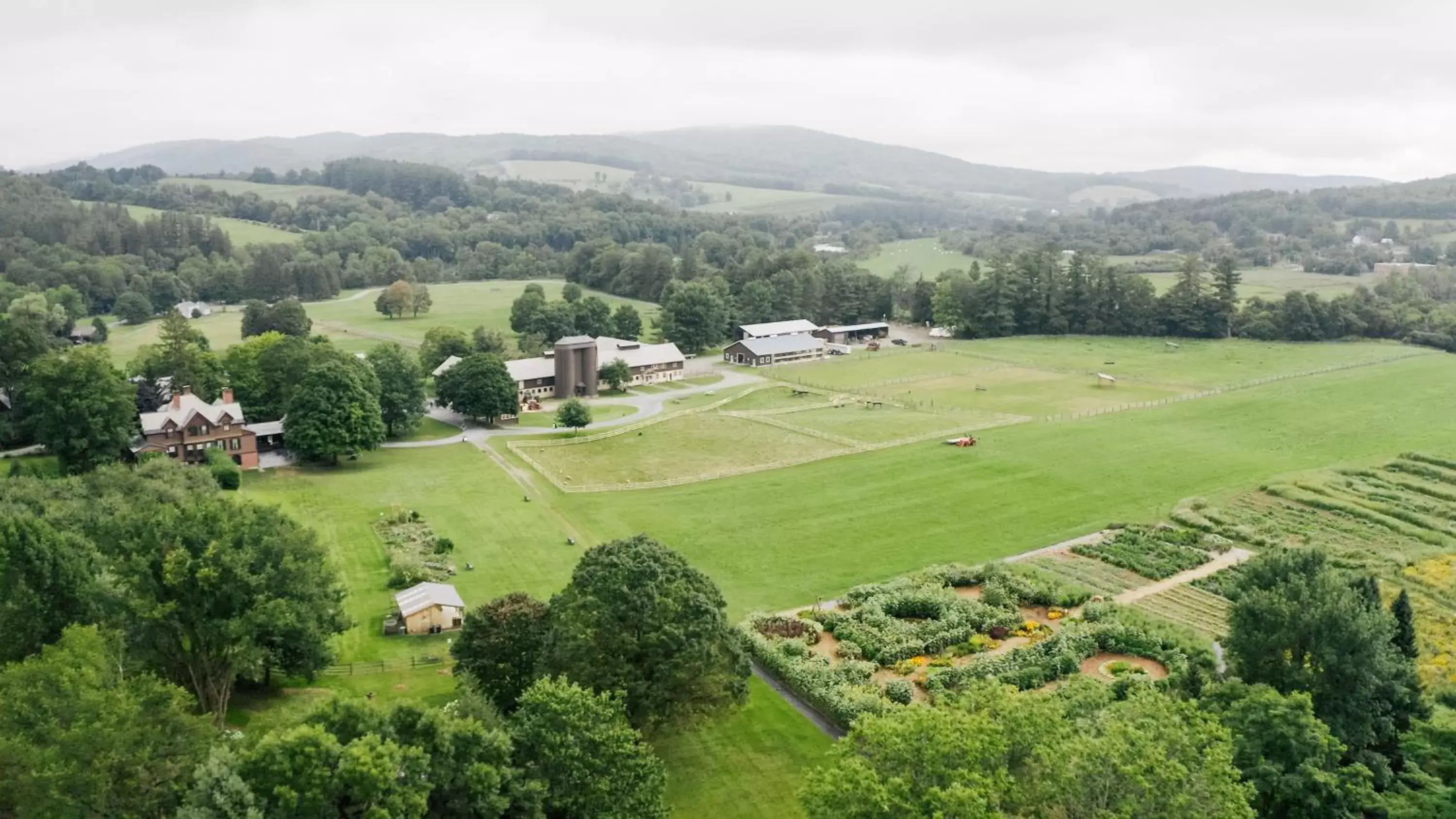 Off site, Bird's-eye View in Woodstock Inn & Resort