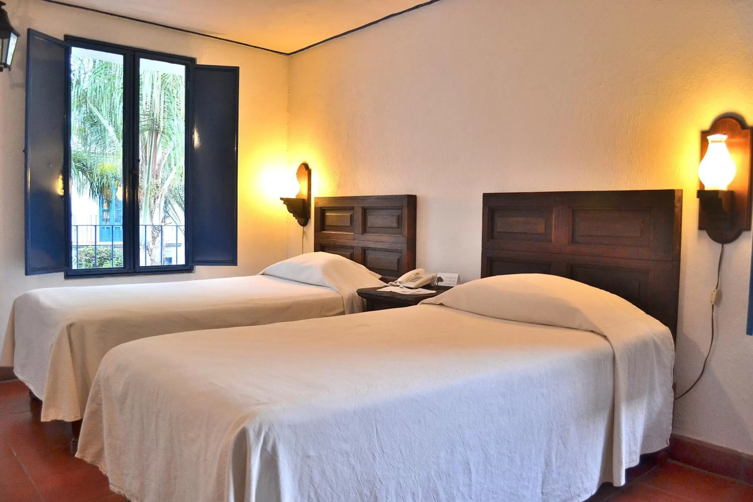 Photo of the whole room, Bed in Posada del Cafeto