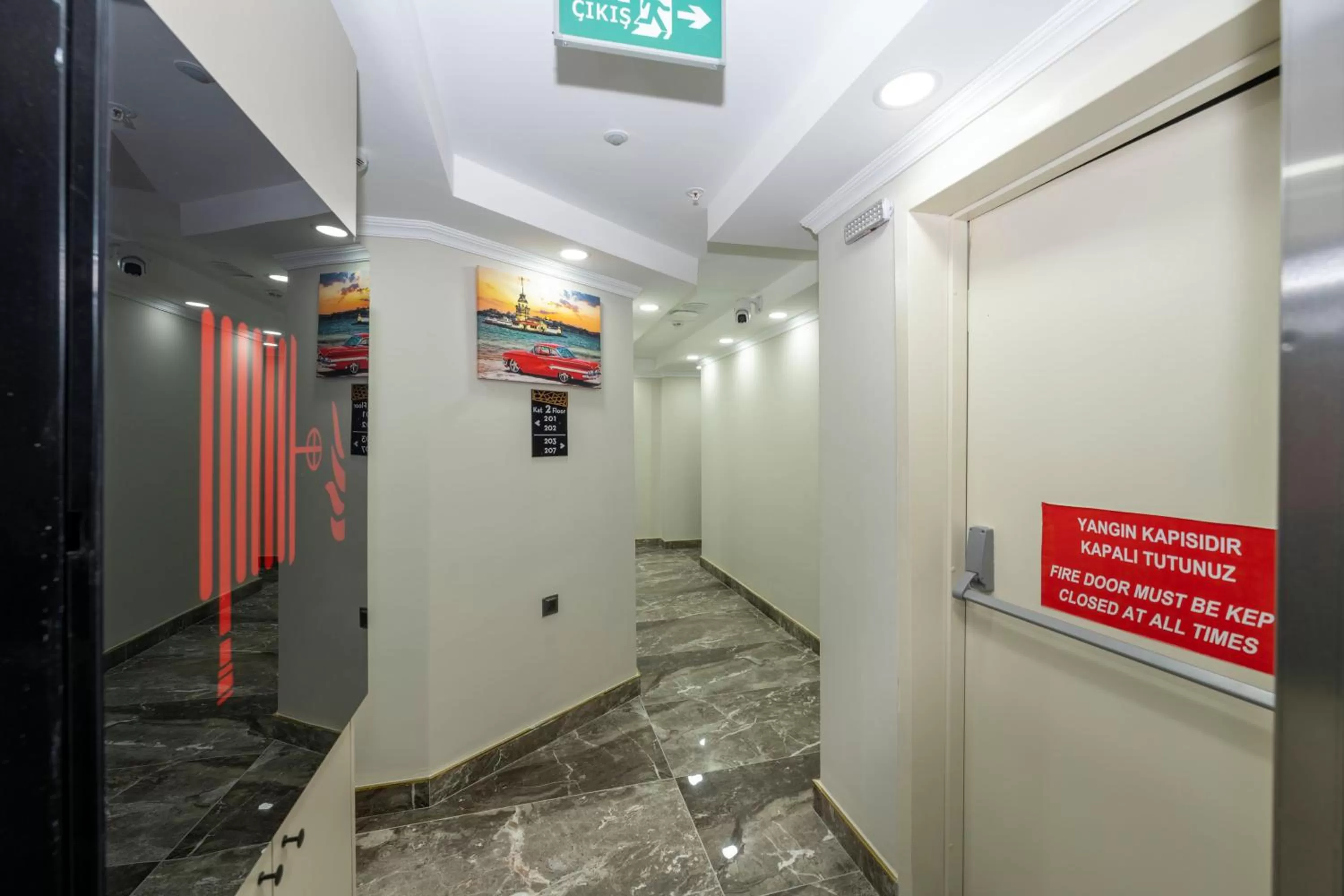 SKYSTAR DELUXE HOTEL