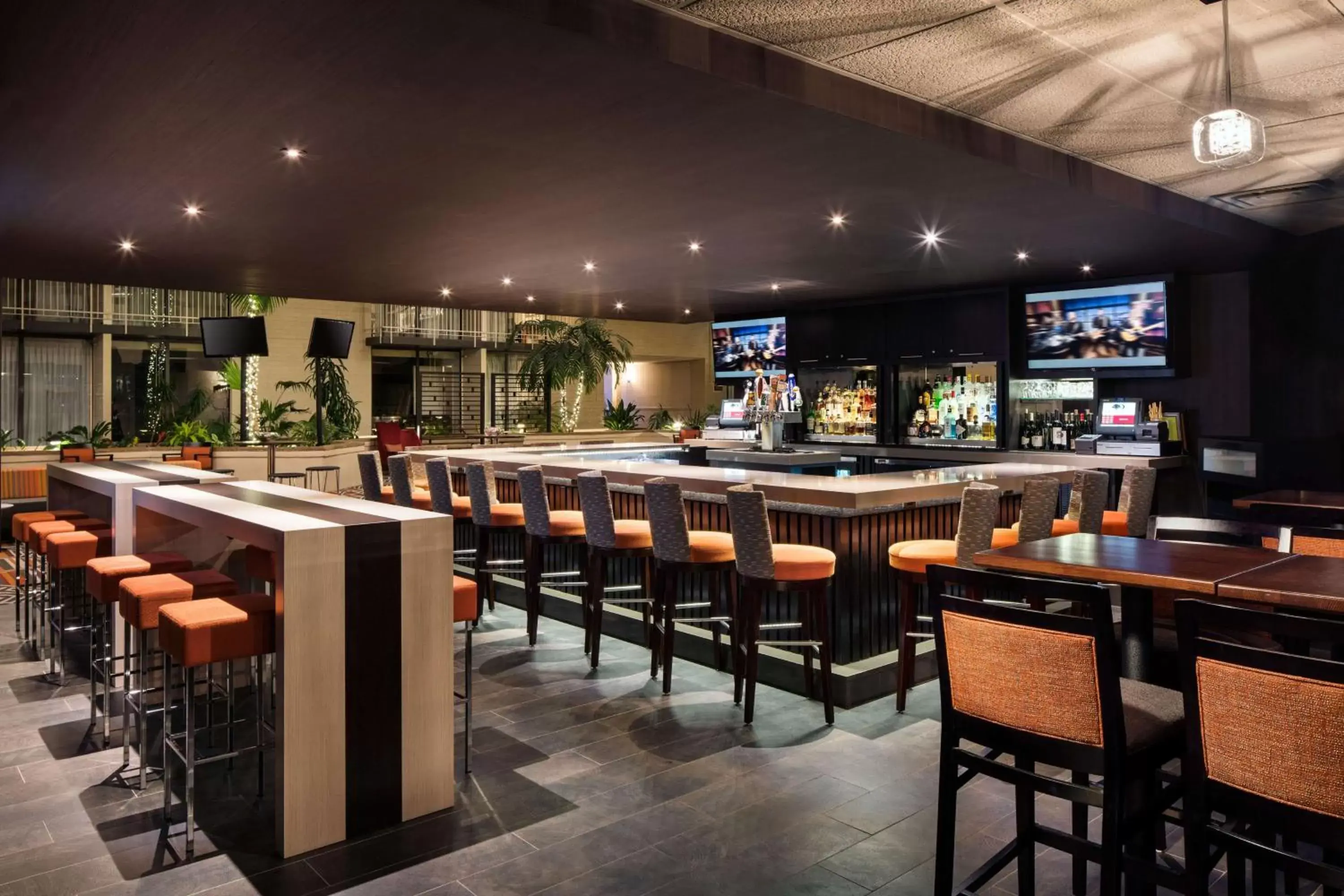 Lounge or bar, Lounge/Bar in DoubleTree by Hilton Denver Tech
