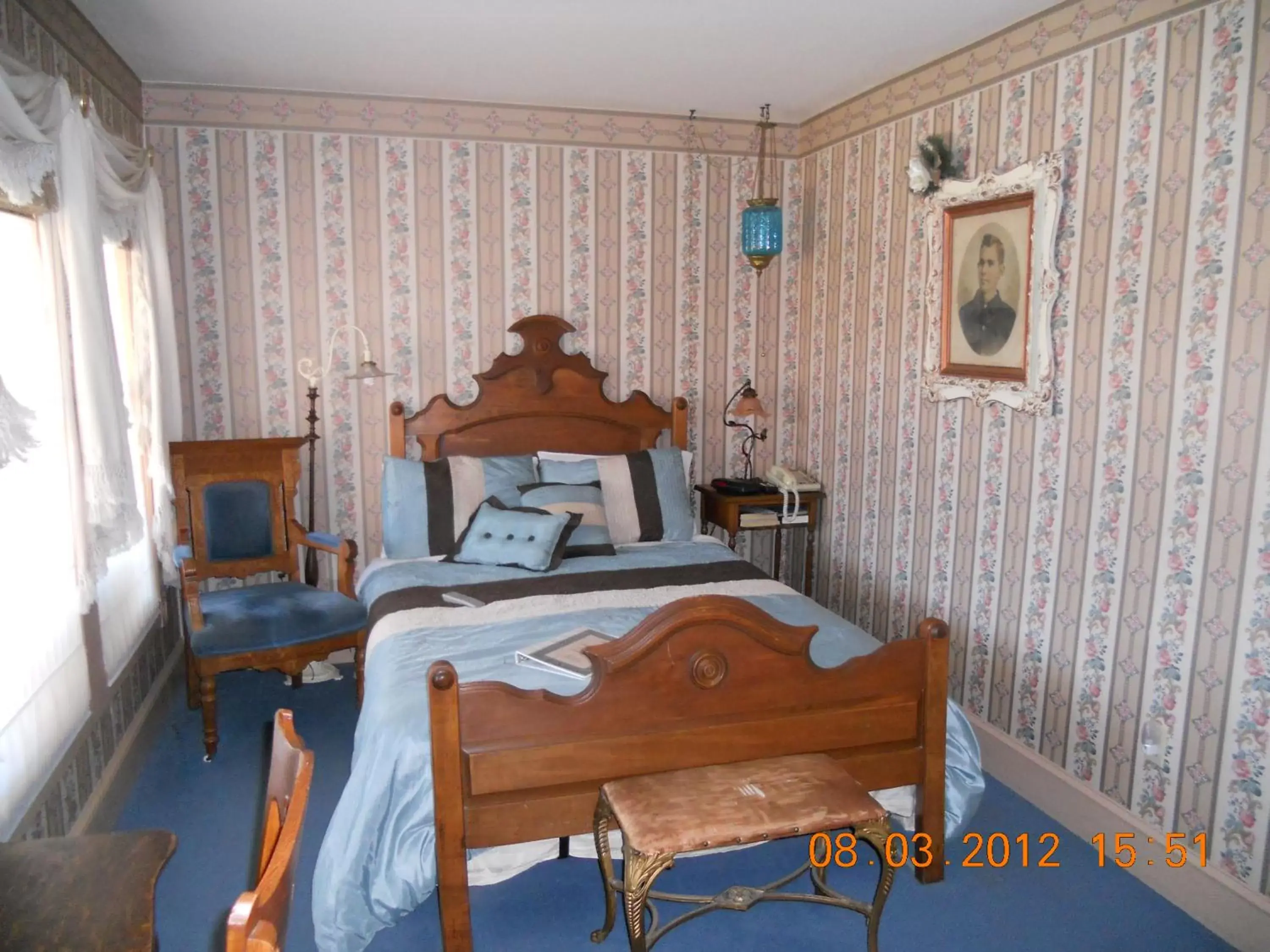 Photo of the whole room, Bed in LandMark Inn at the Historic Bank of Oberlin