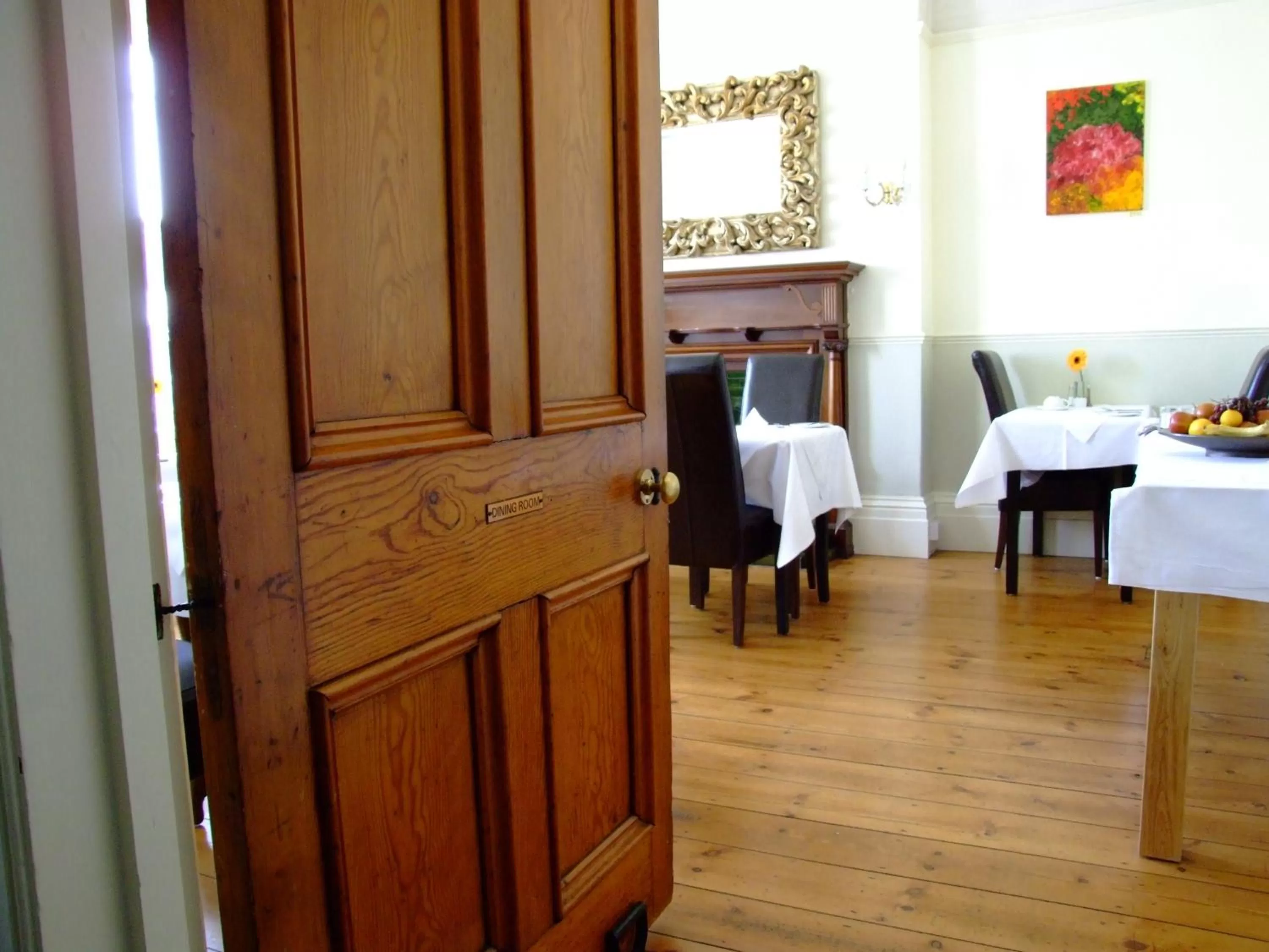 Restaurant/places to eat in Yeo Dale Hotel