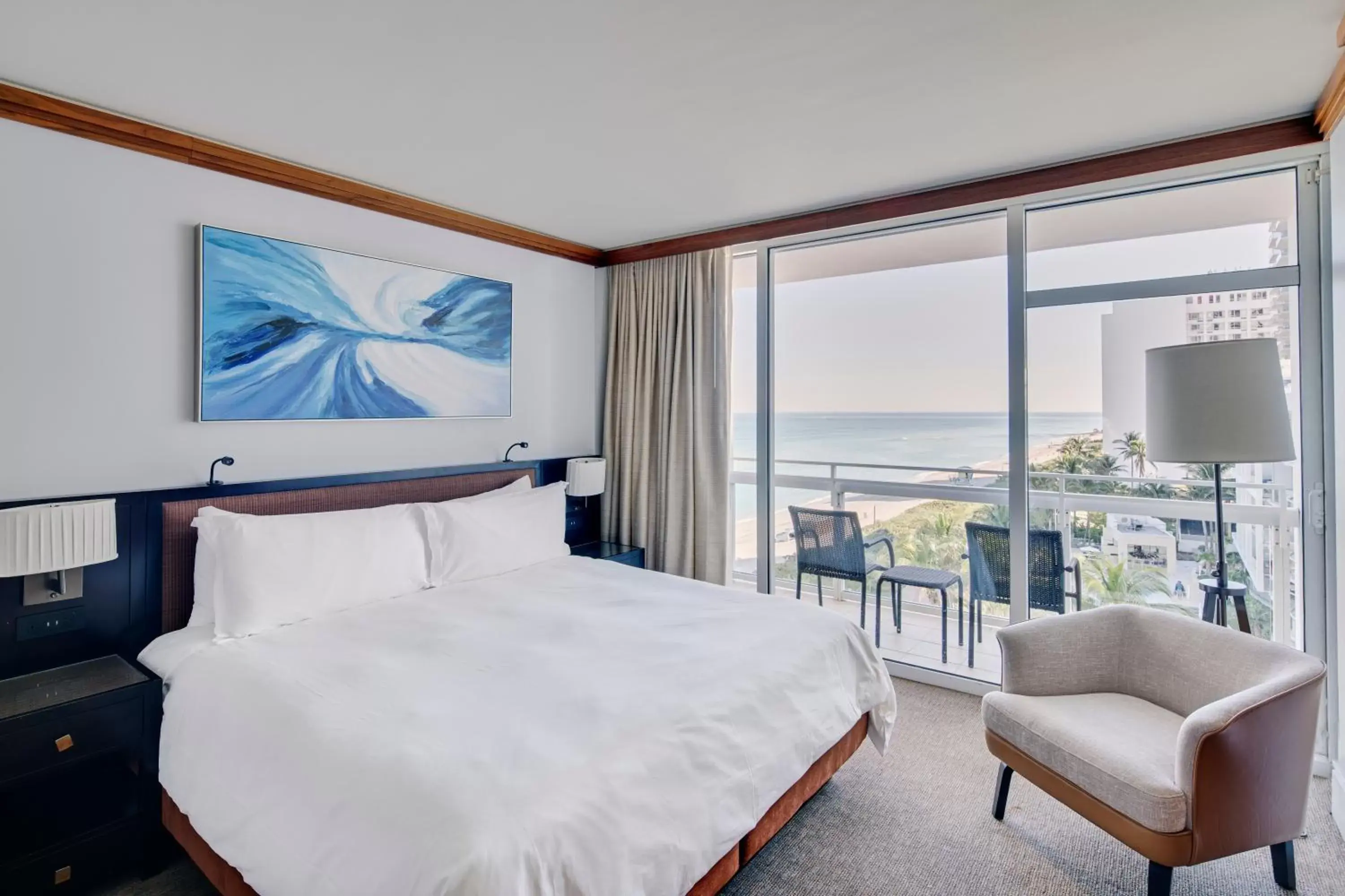 Bedroom, Bed in Carillon Miami Wellness Resort Bedroom, Bed in Carillon Miami Wellness Resort