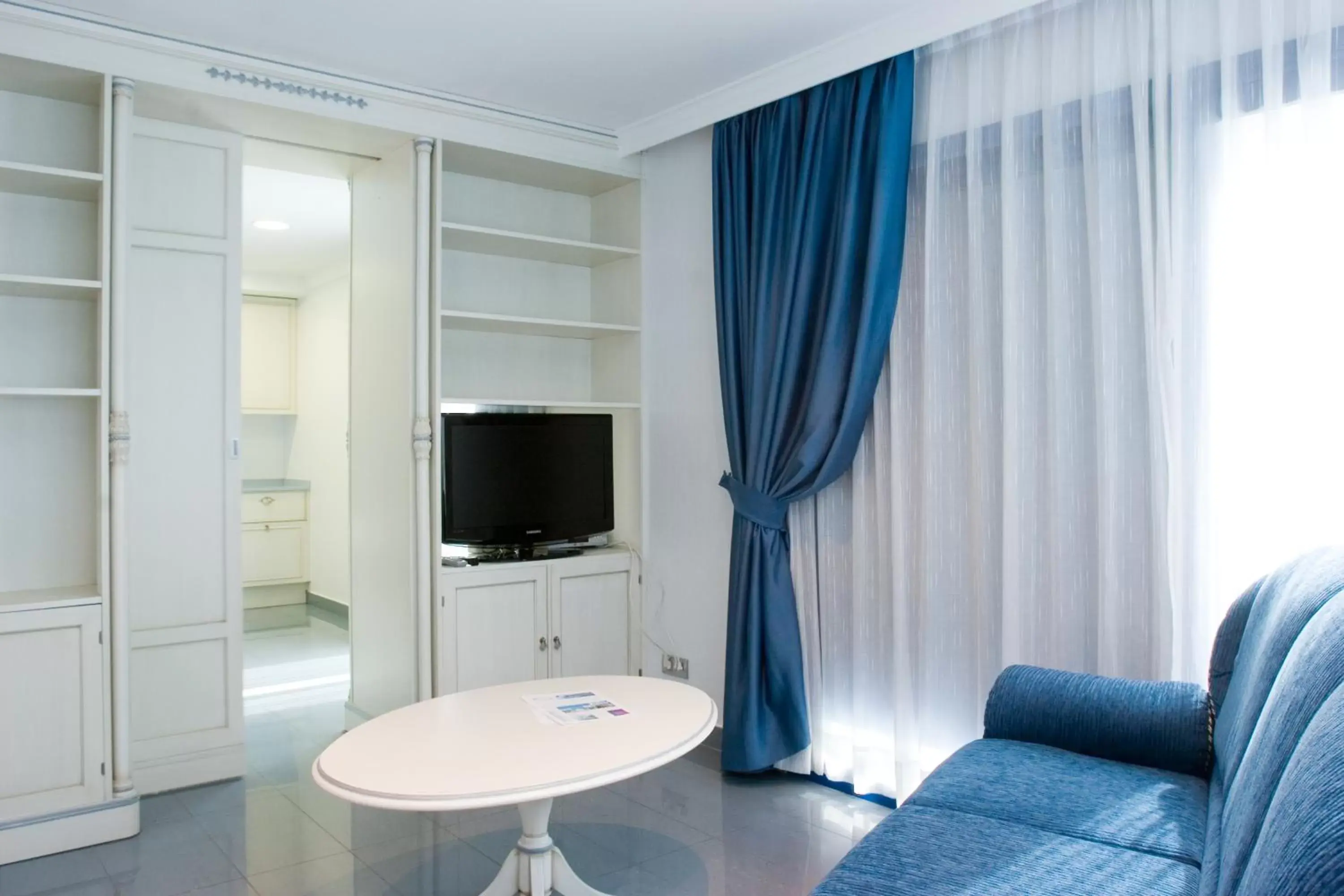 TV and multimedia, TV/Entertainment Center in Masd Mediterraneo Hotel Apartamentos Spa