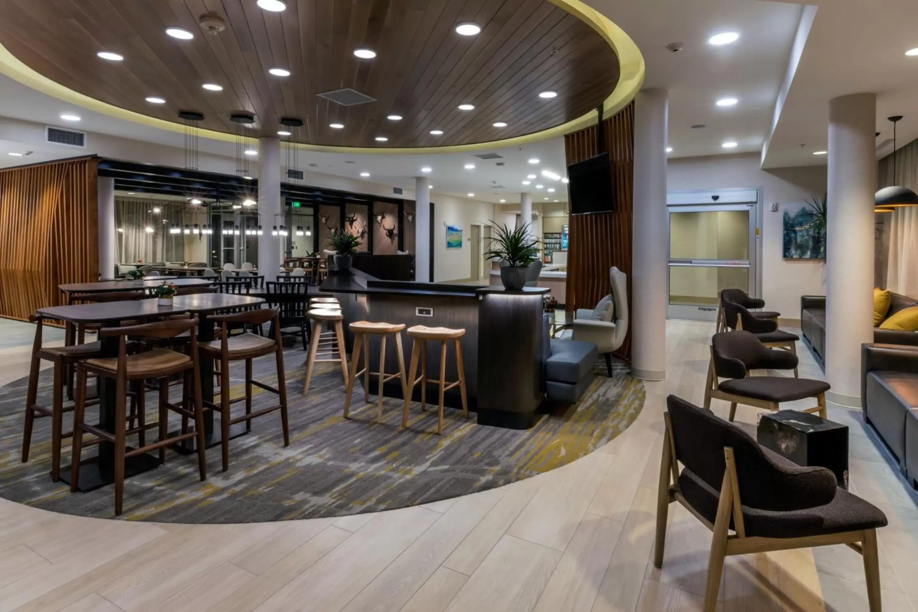 Lobby or reception, Lounge/Bar in SpringHill Suites by Marriott Jackson Hole