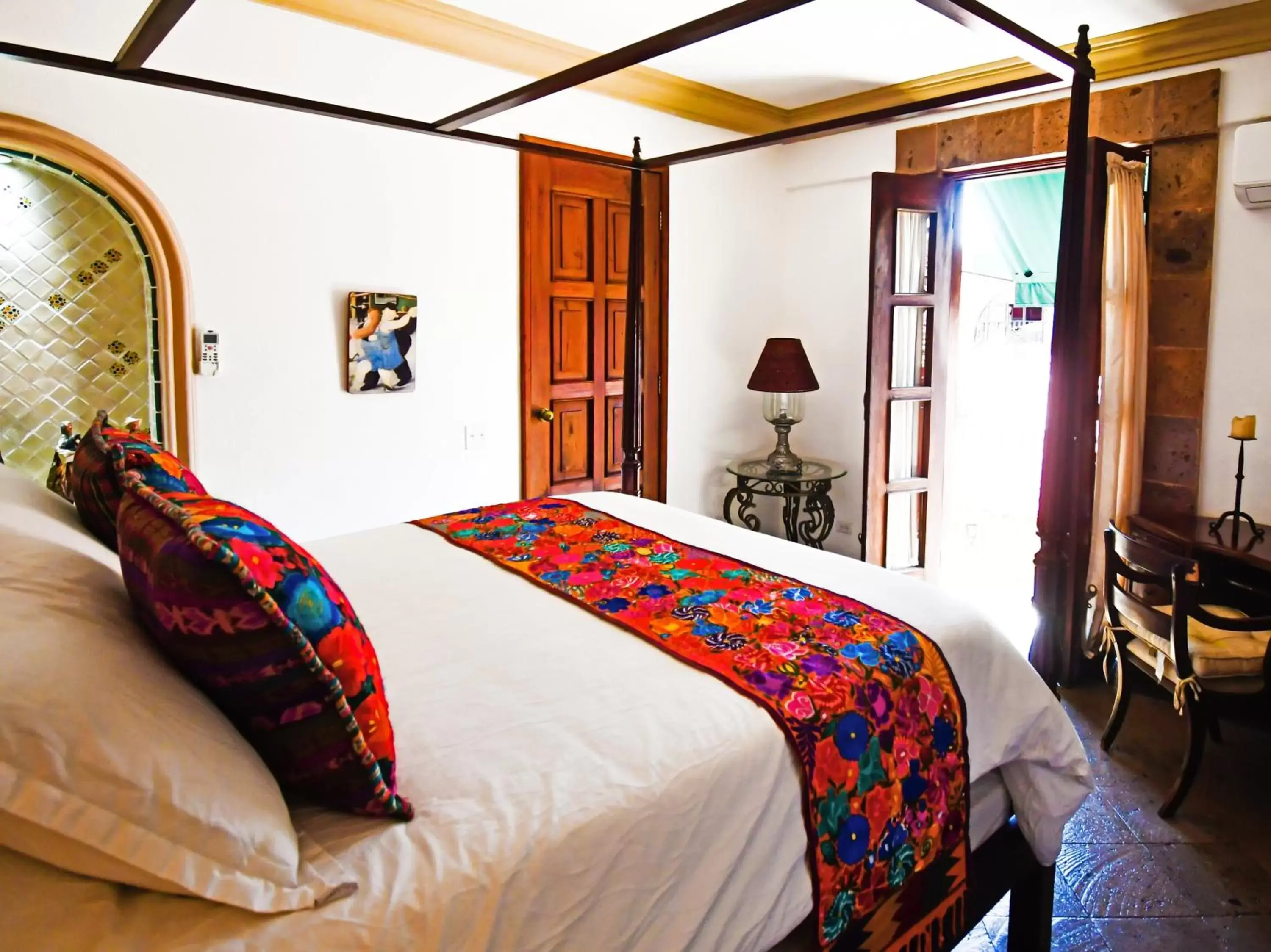 Bedroom, Bed in Collection O Casa Bella Hotel Boutique, Cabo San Lucas