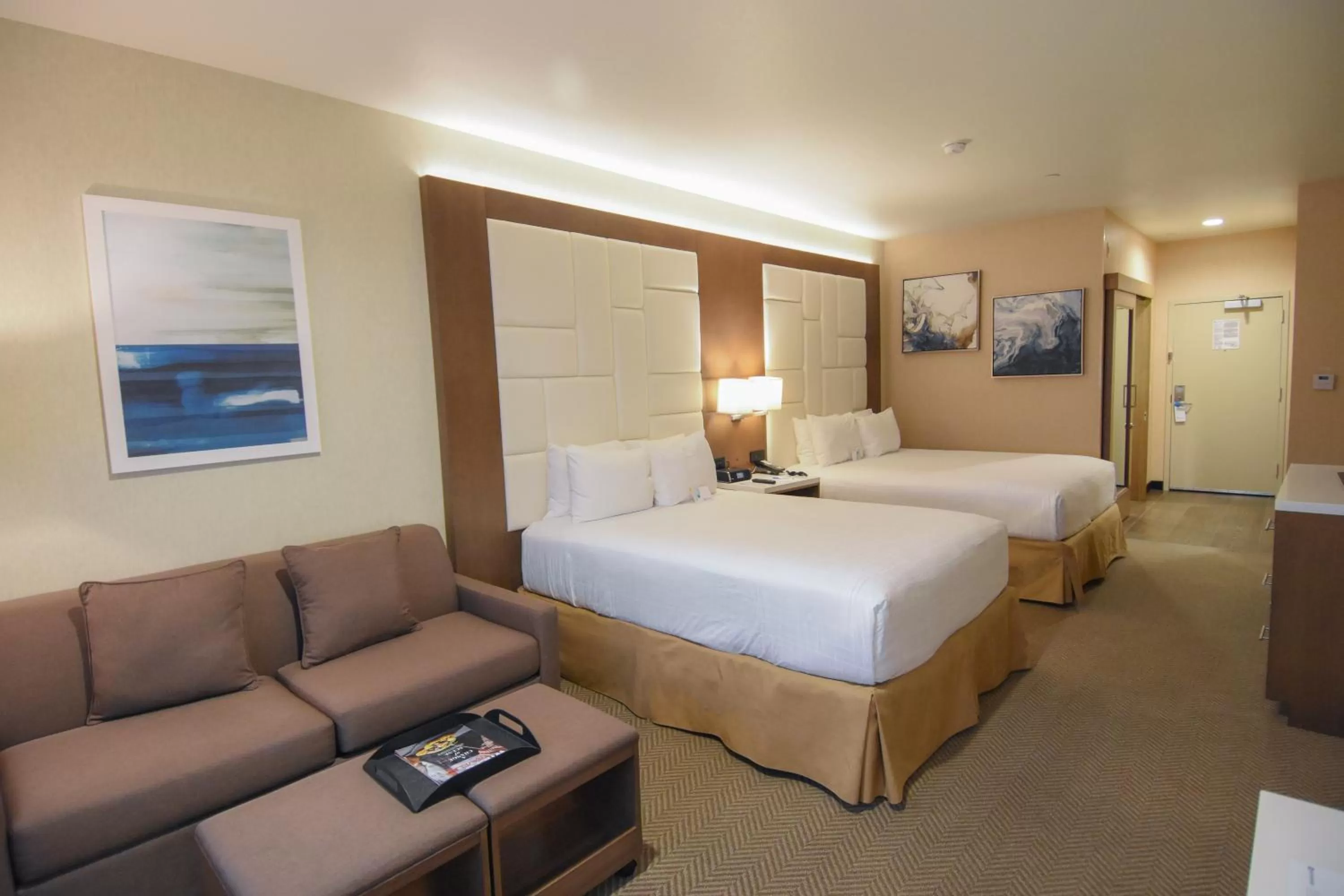 Bed in Wyndham Anaheim