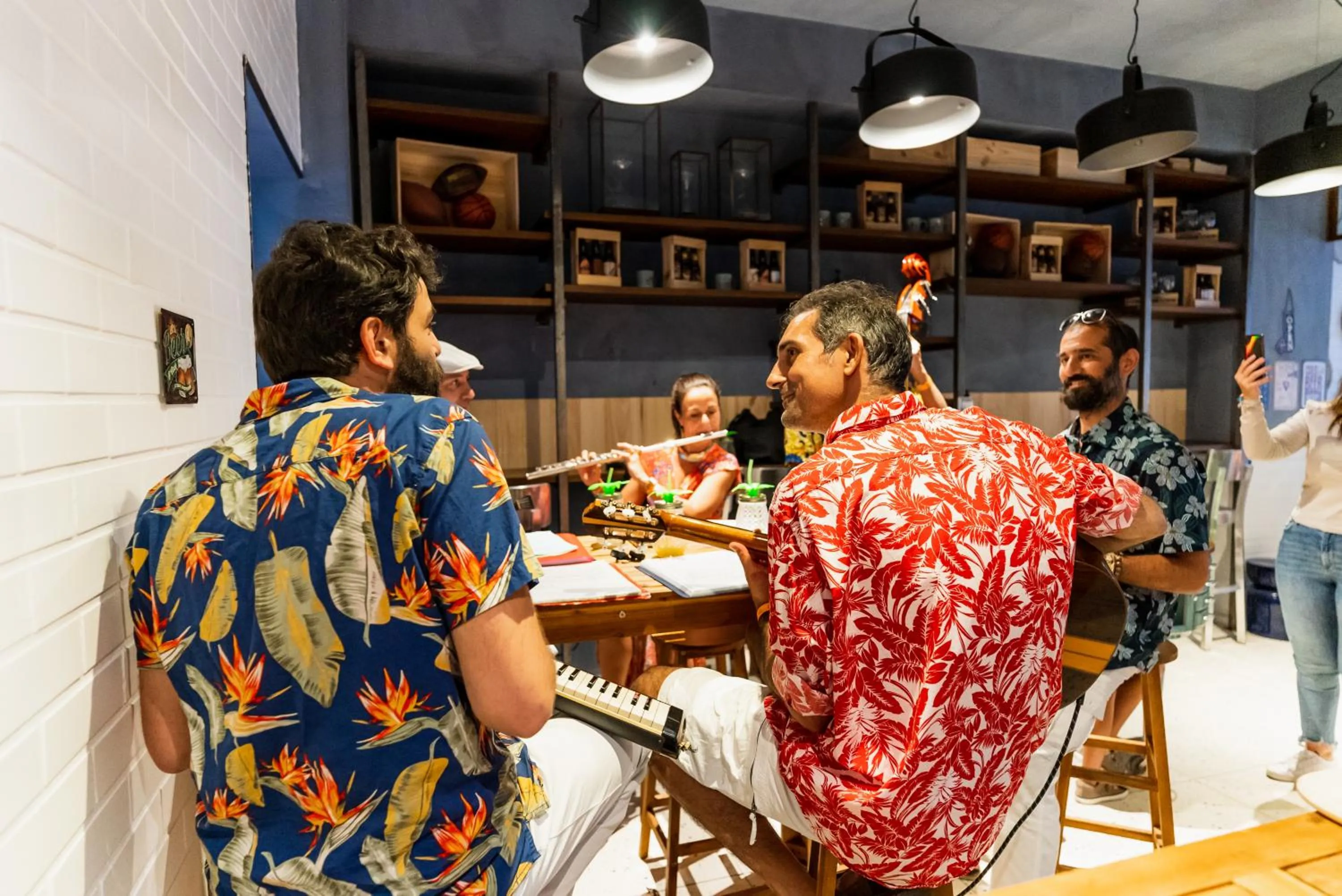 Lounge or bar in Hôtel Ozz by Happyculture