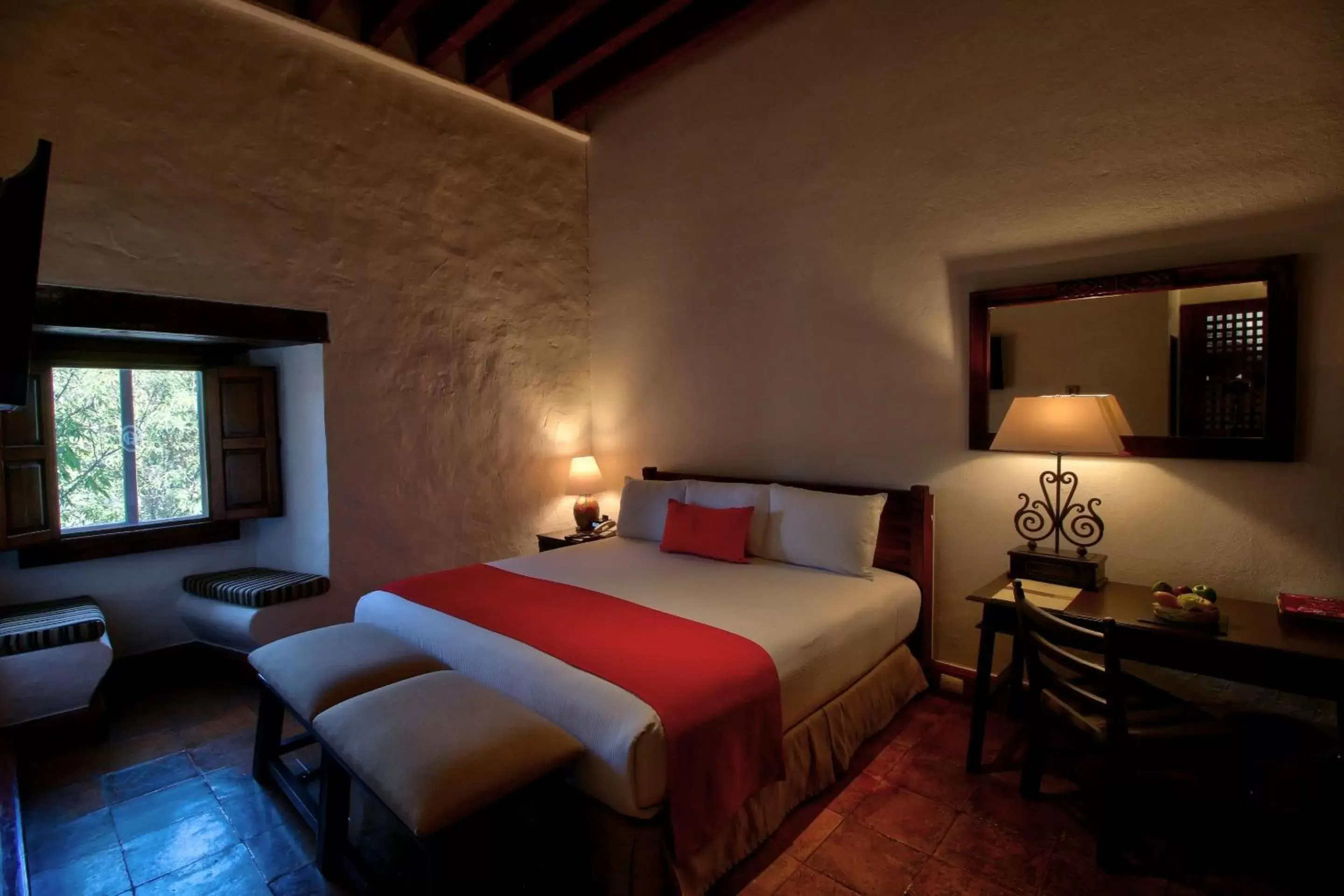 Bedroom, Bed in Quinta Real Oaxaca