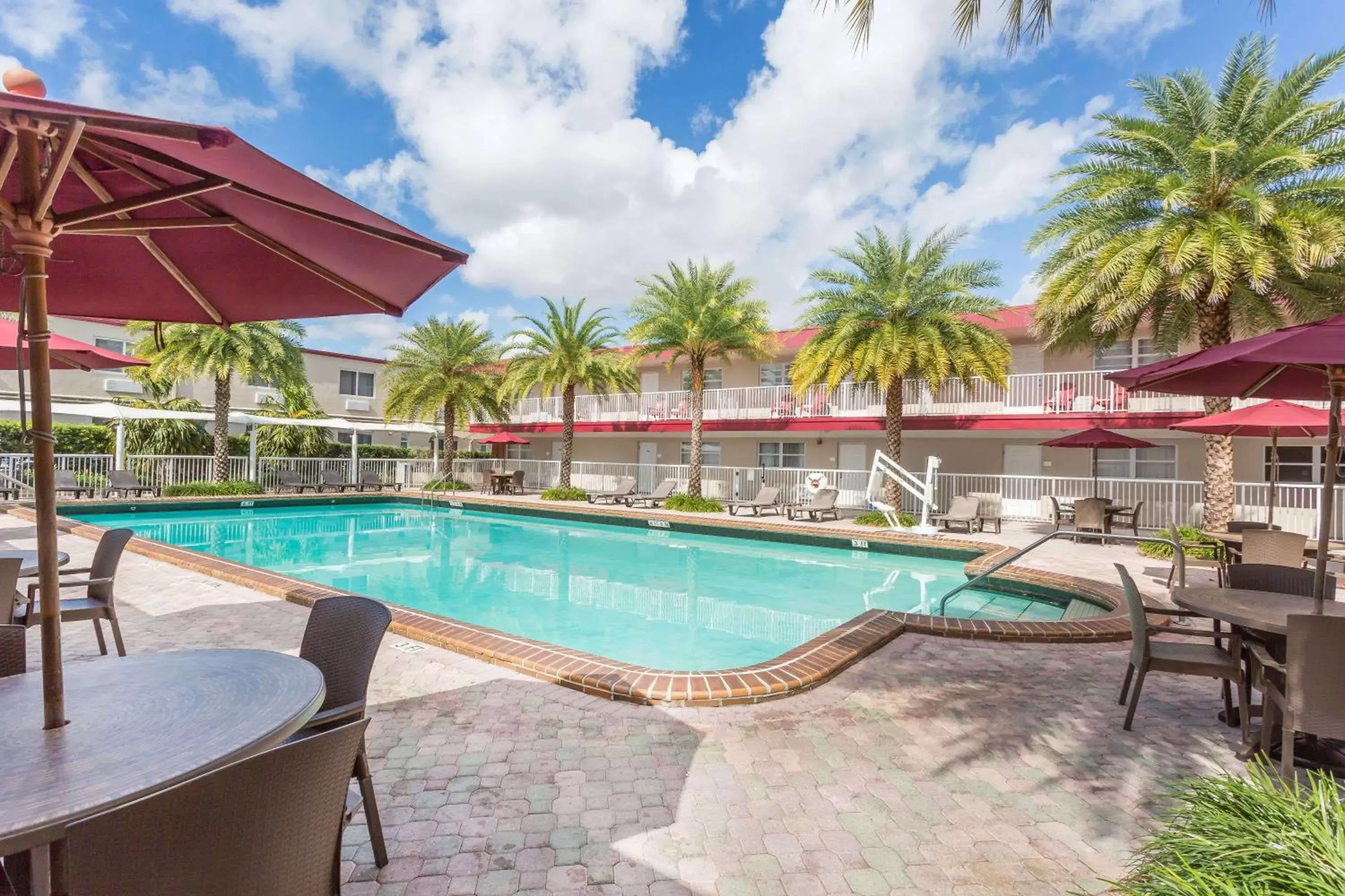 Activities, Swimming Pool in Ramada by Wyndham Miami Springs/Miami International Airport