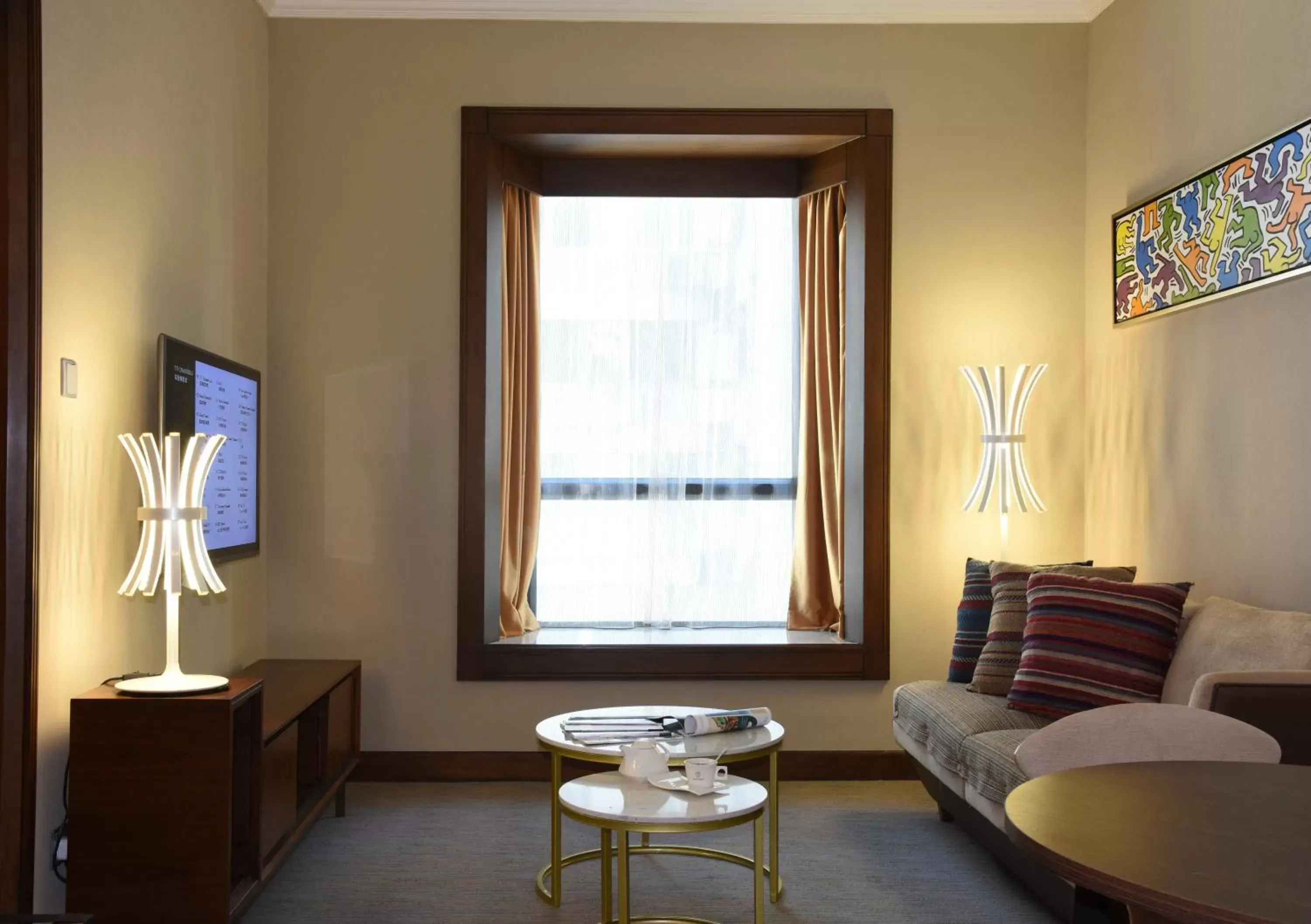 Living room, Seating Area in Rosedale Hotel Hong Kong