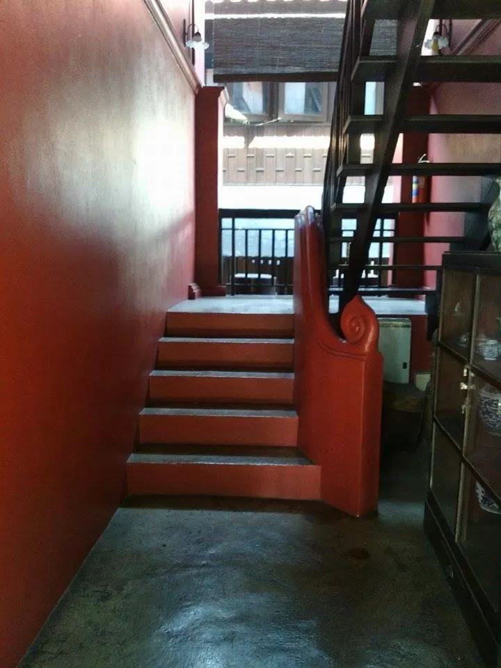 Decorative detail in Tri Yaan Na Ros Colonial House