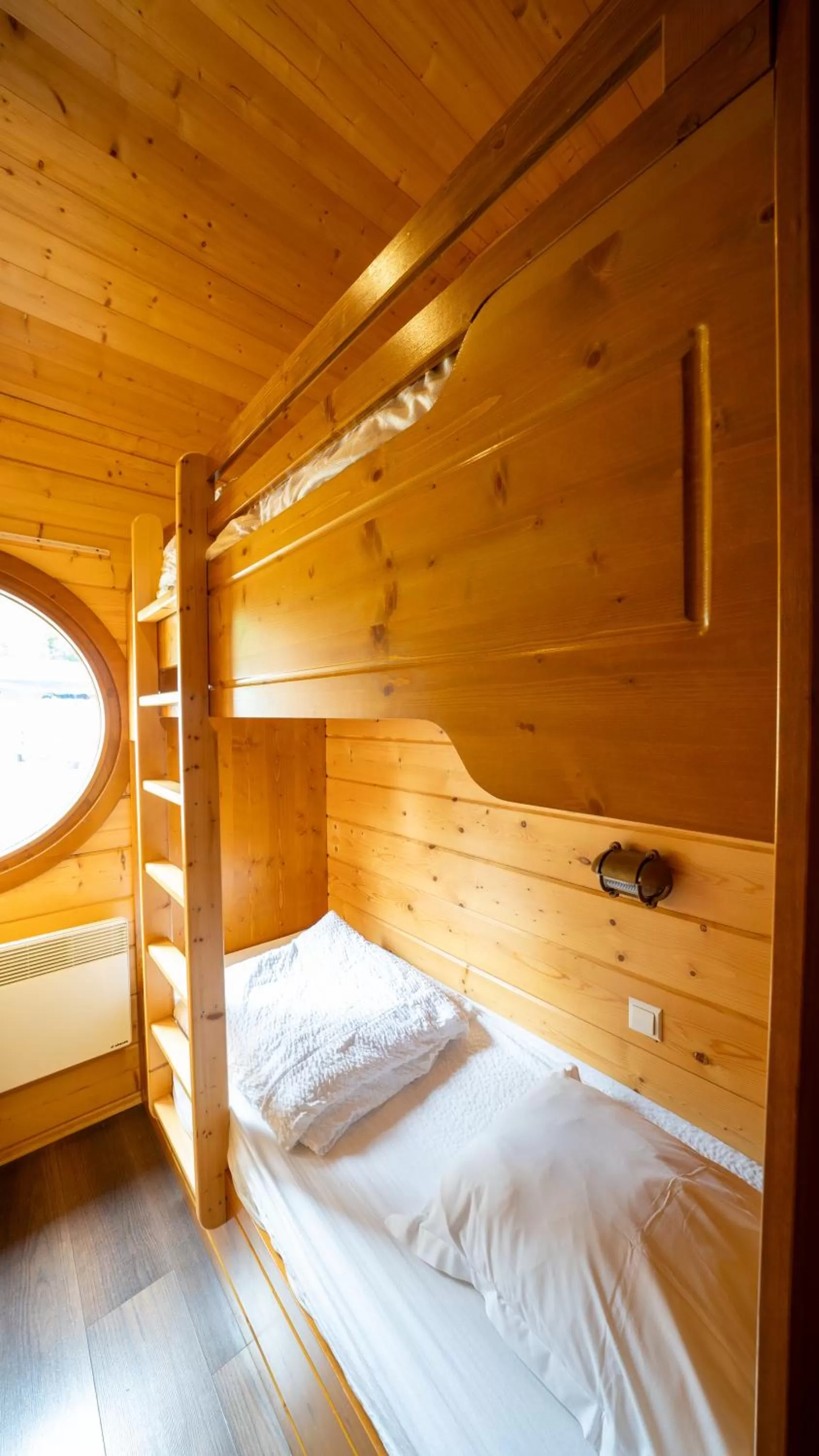 Bed in Le Village de la Champagne - Slowmoov