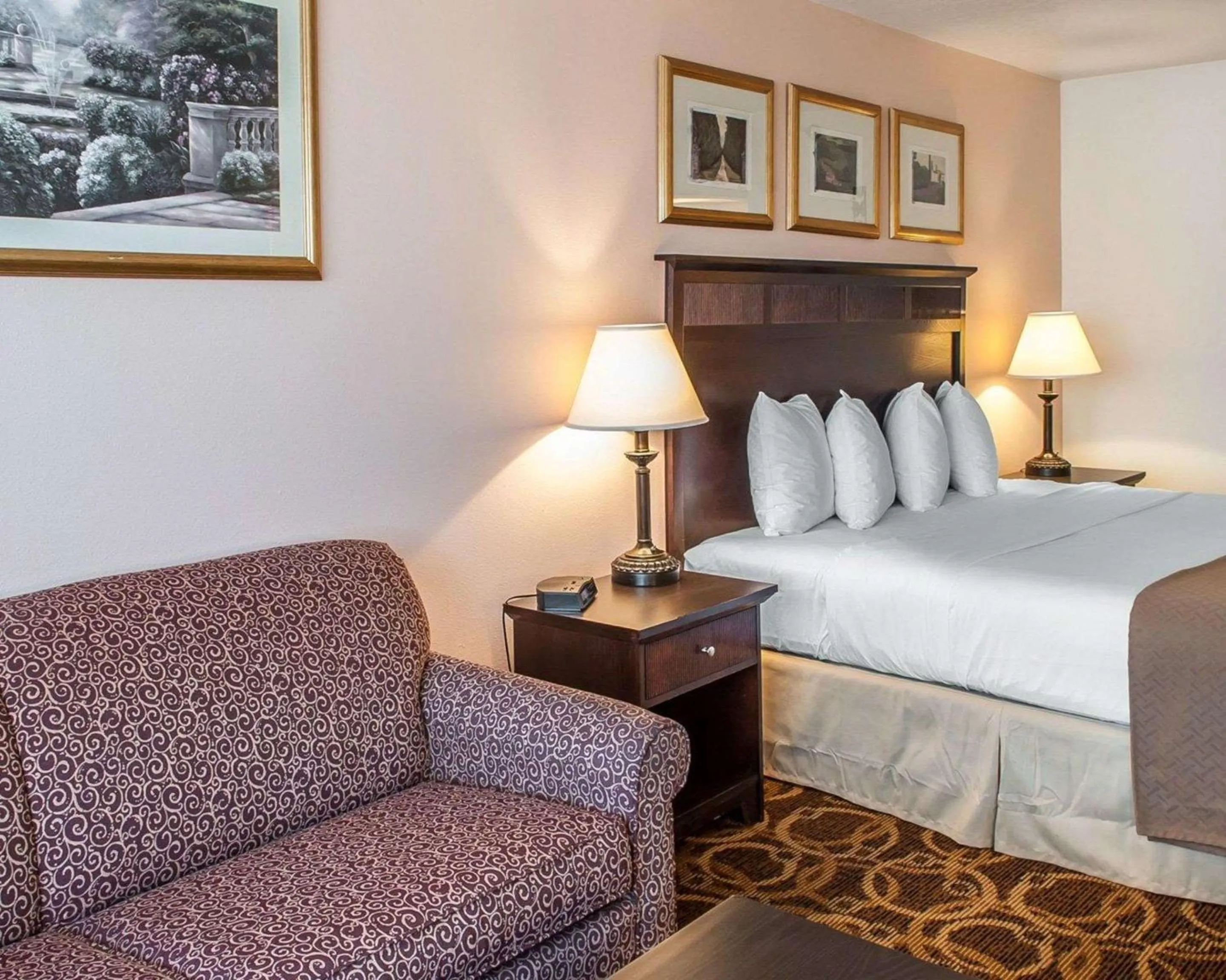 Bedroom, Bed in Premier Extended Stay Hobbs