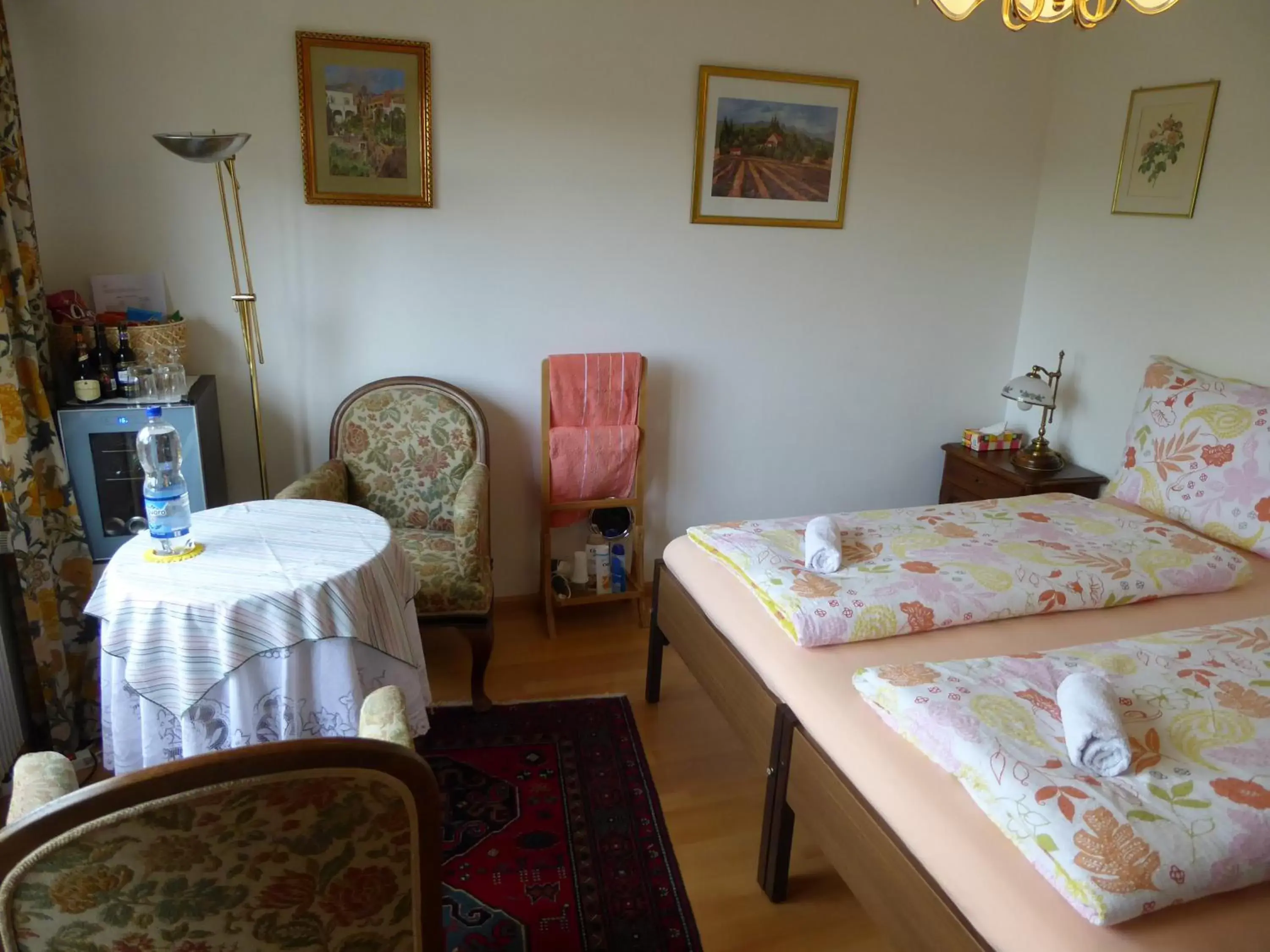Photo of the whole room, Bed in B&B Pappelweg - 2