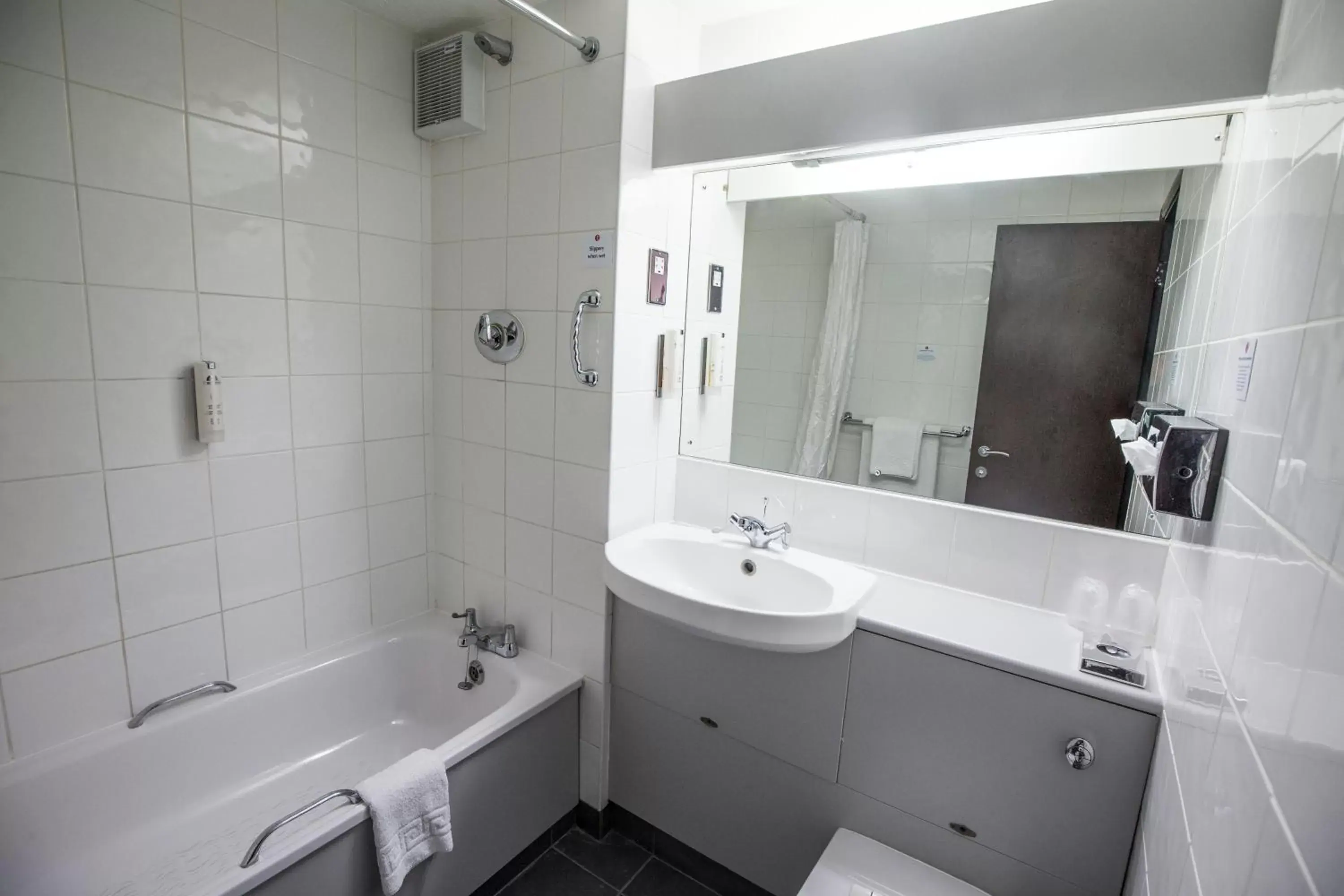 Bathroom in Ramada London South Mimms