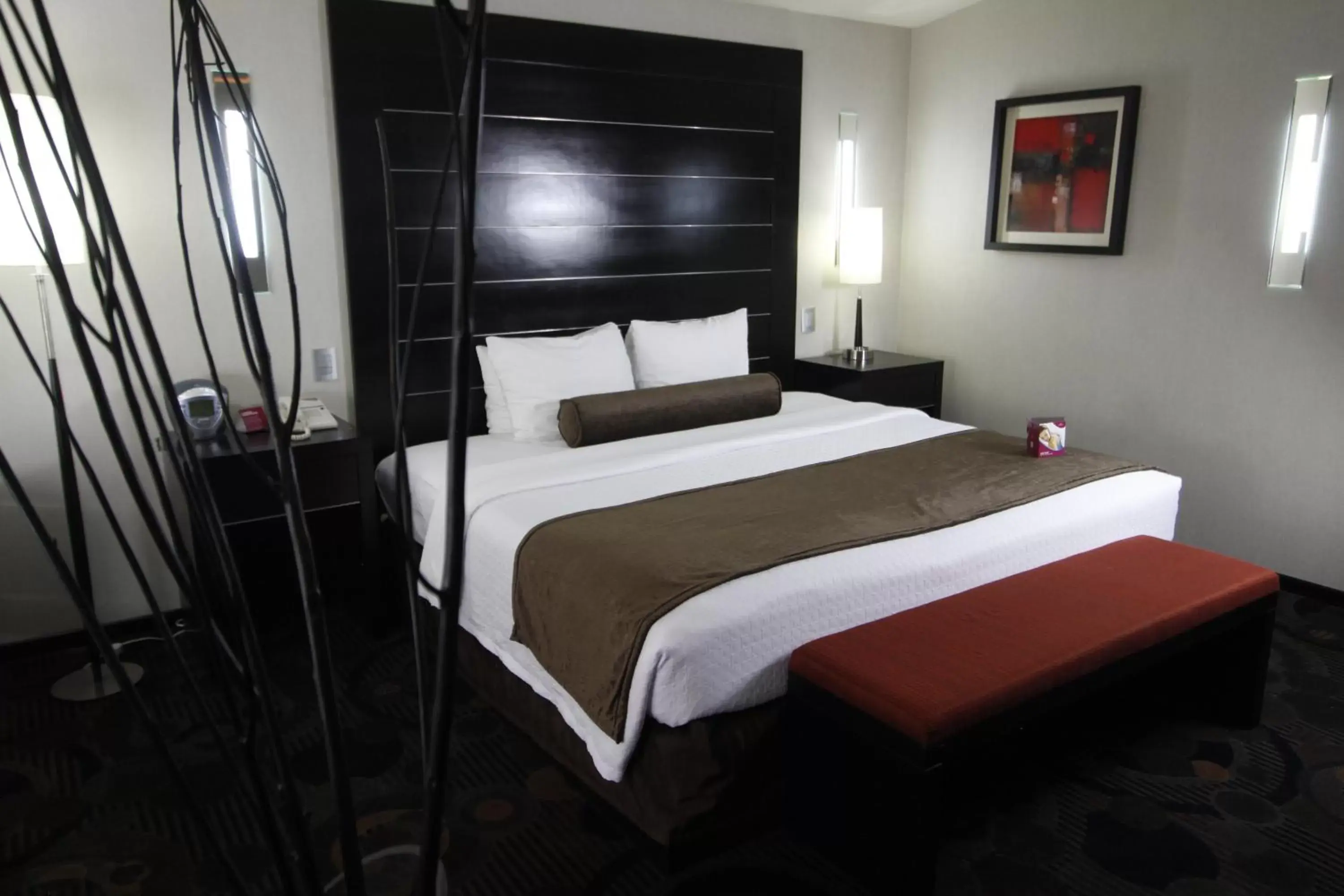 Photo of the whole room, Bed in Crowne Plaza Toluca - Lancaster, an IHG Hotel