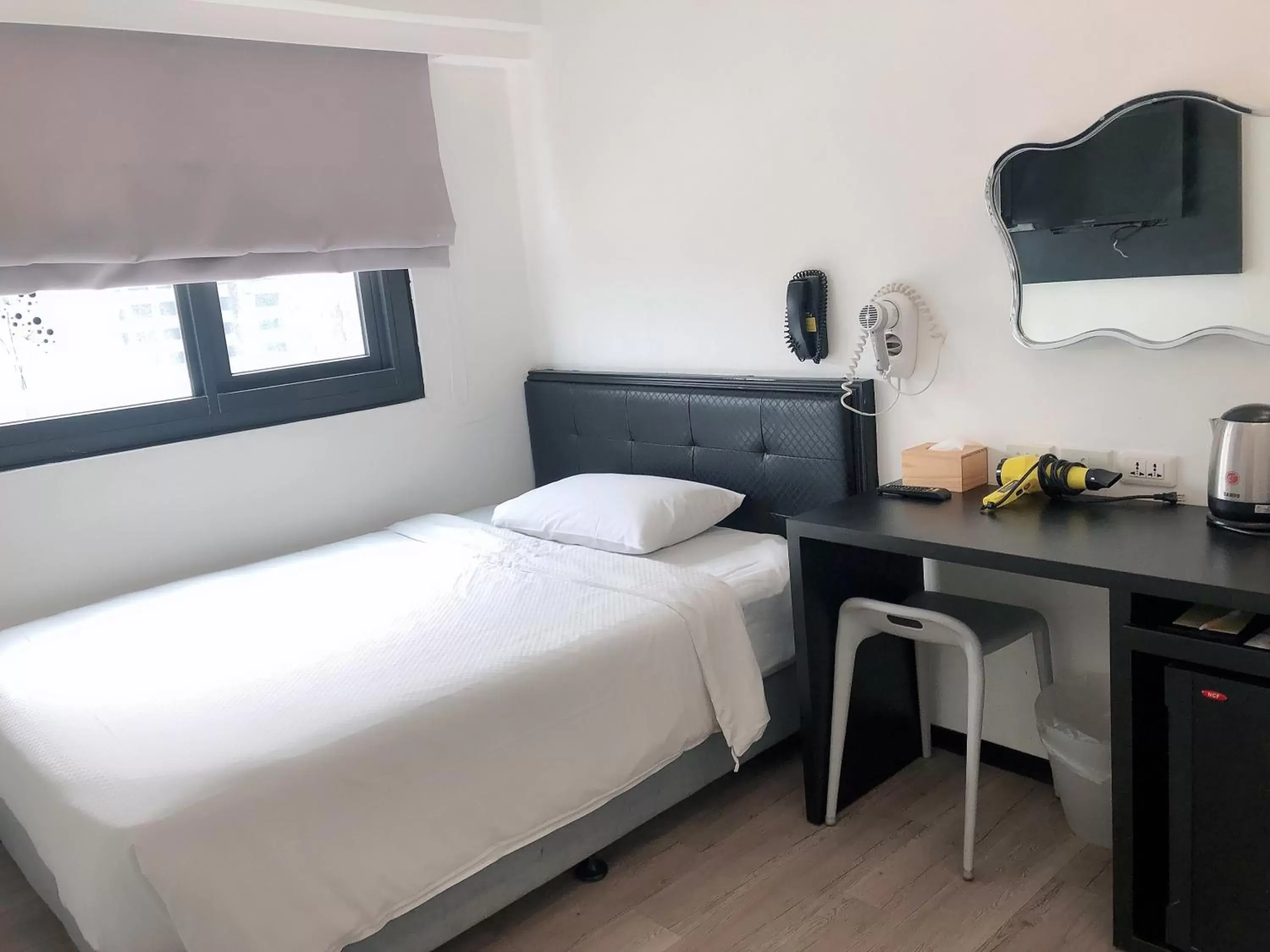 bunk bed, Bed in CHECK inn Express Kaohsiung Love River